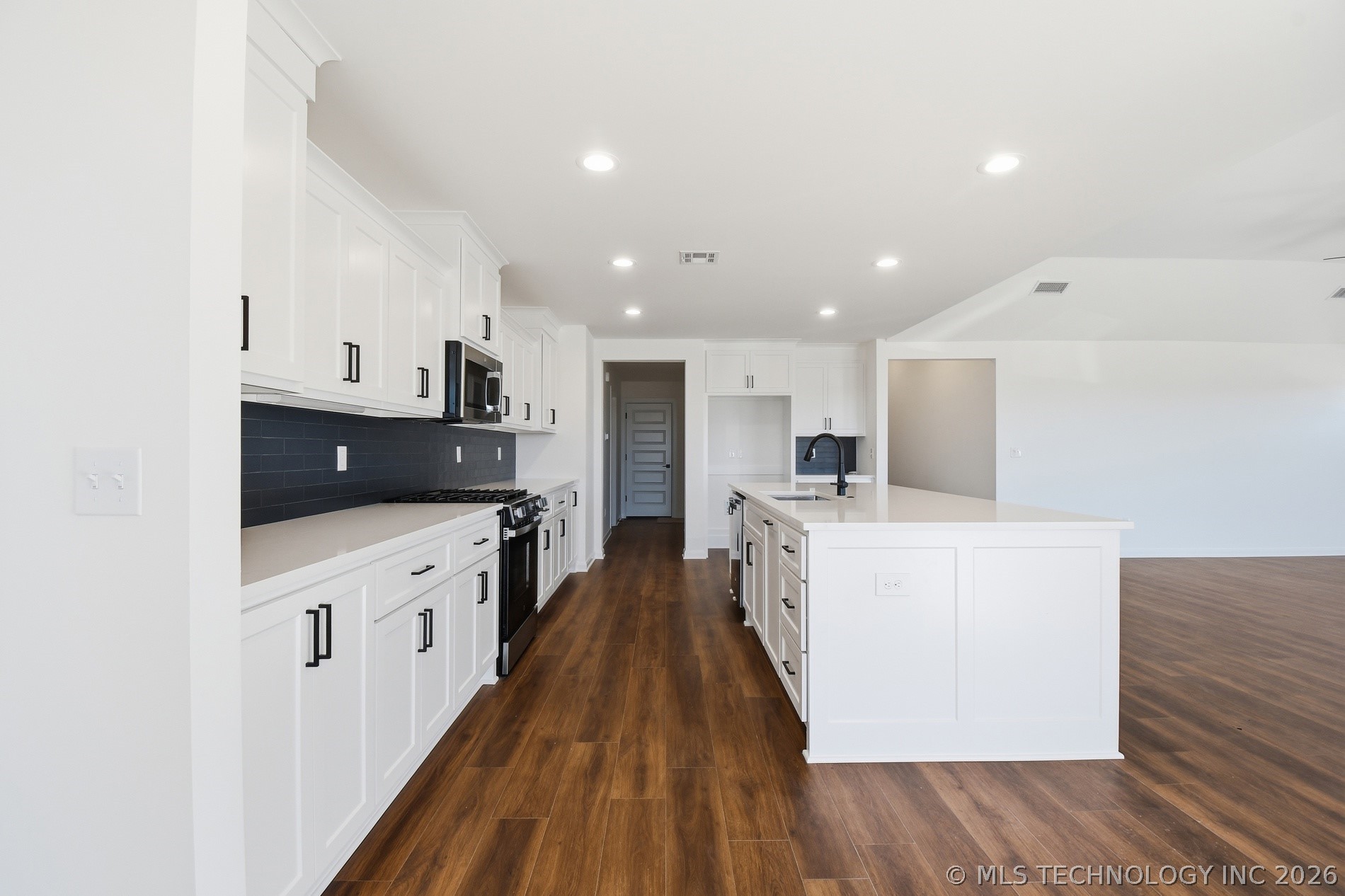 10328 E 132nd Street S Property Photo 17