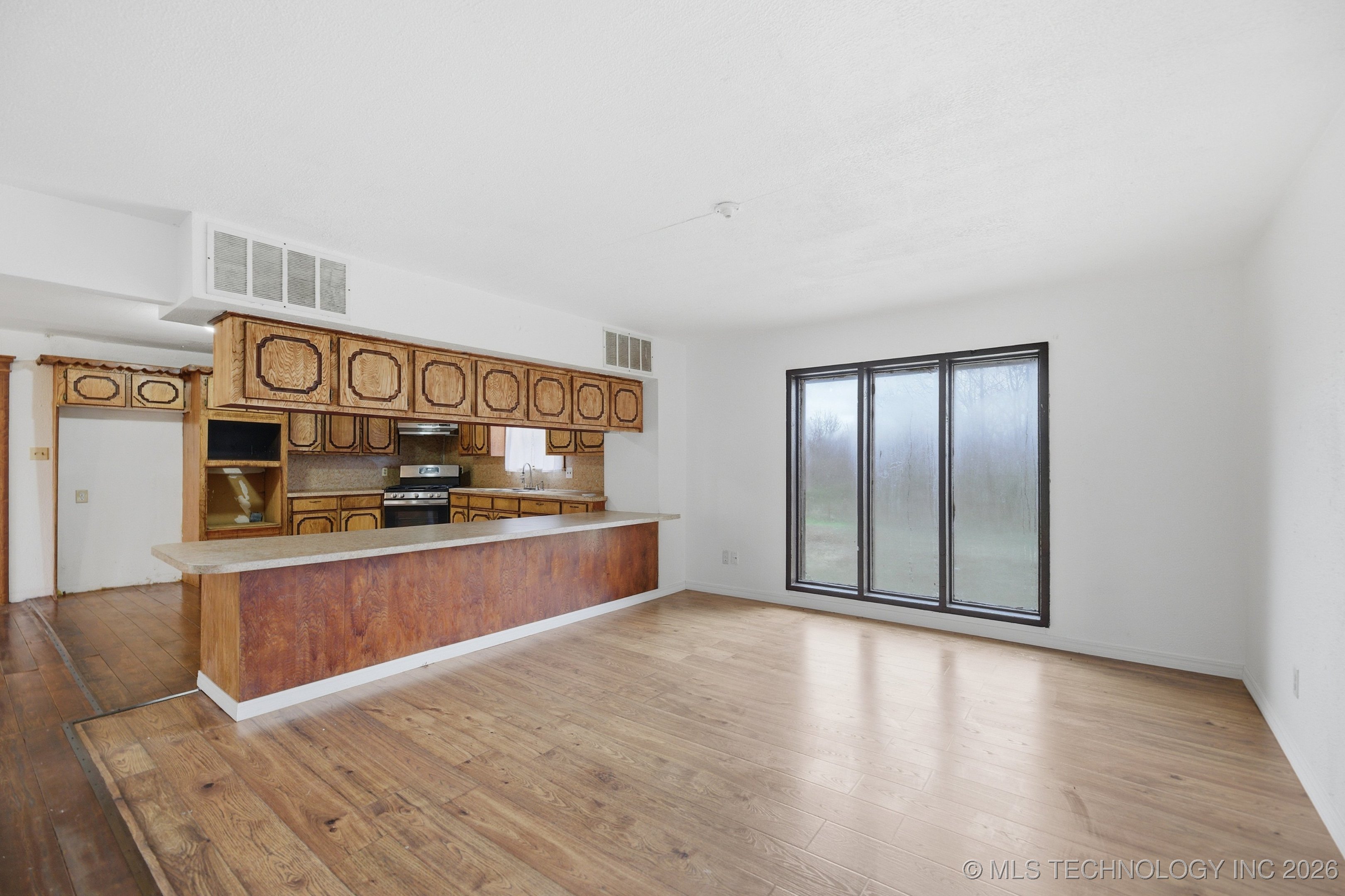 35064 W 321st Street S Property Photo 5