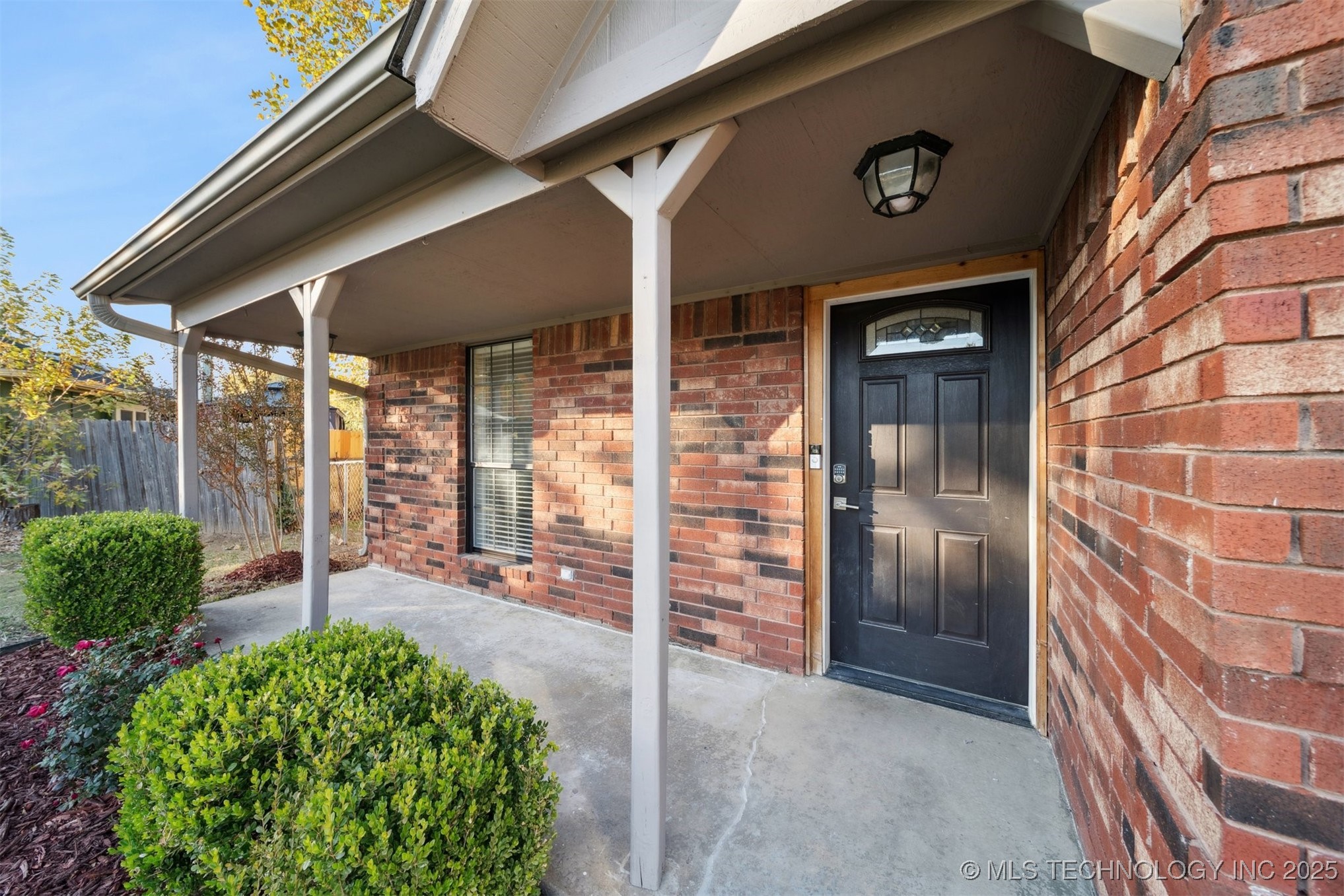 10811 E 101st Street North Property Photo 2