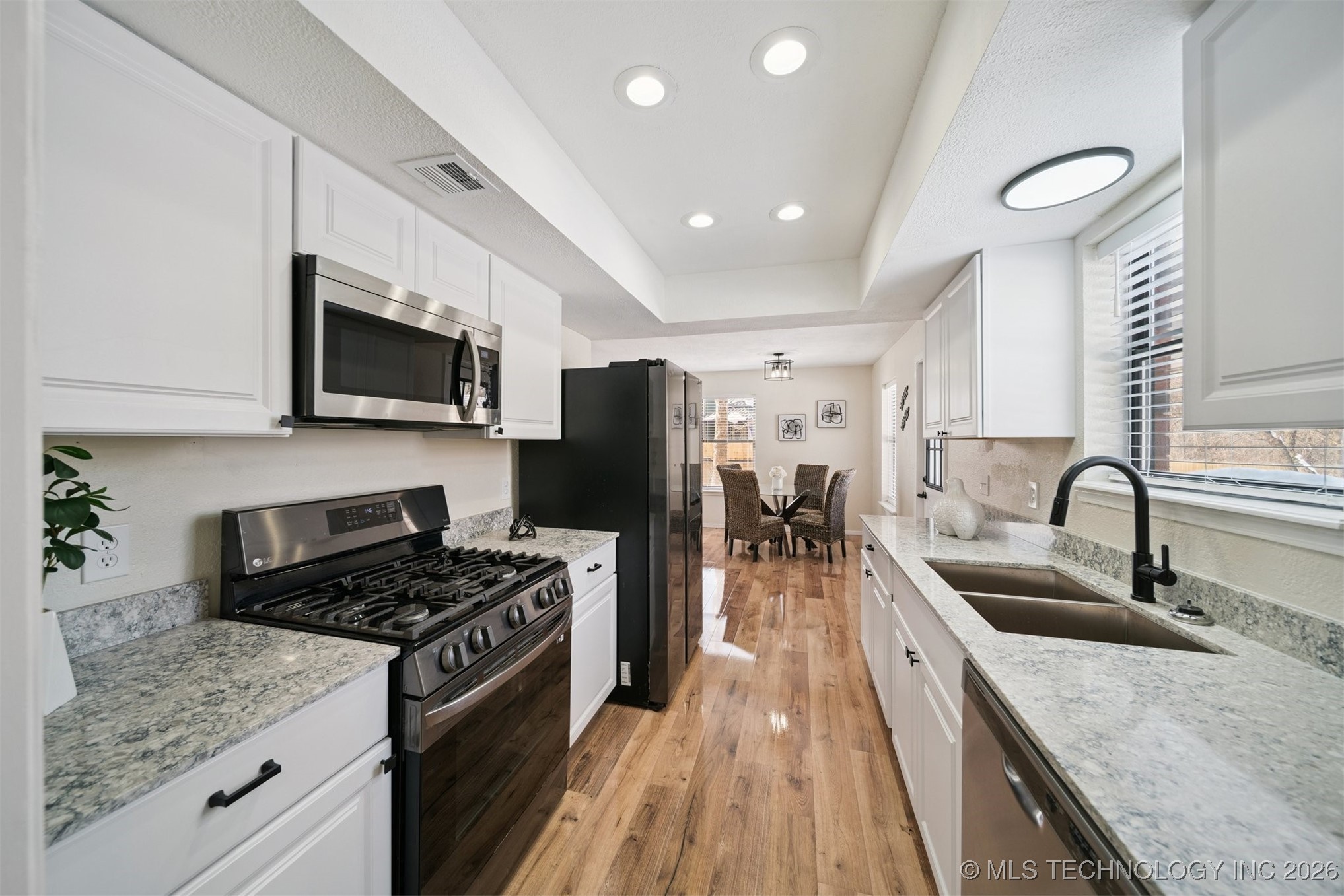 10811 E 101st Street North Property Photo 10