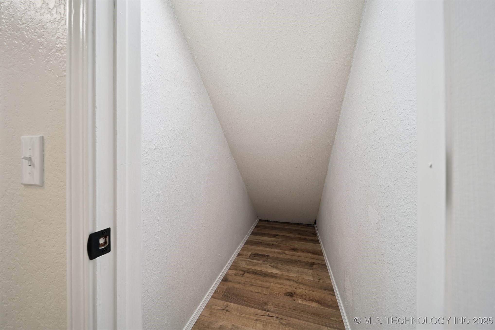 10811 E 101st Street North Property Photo 17