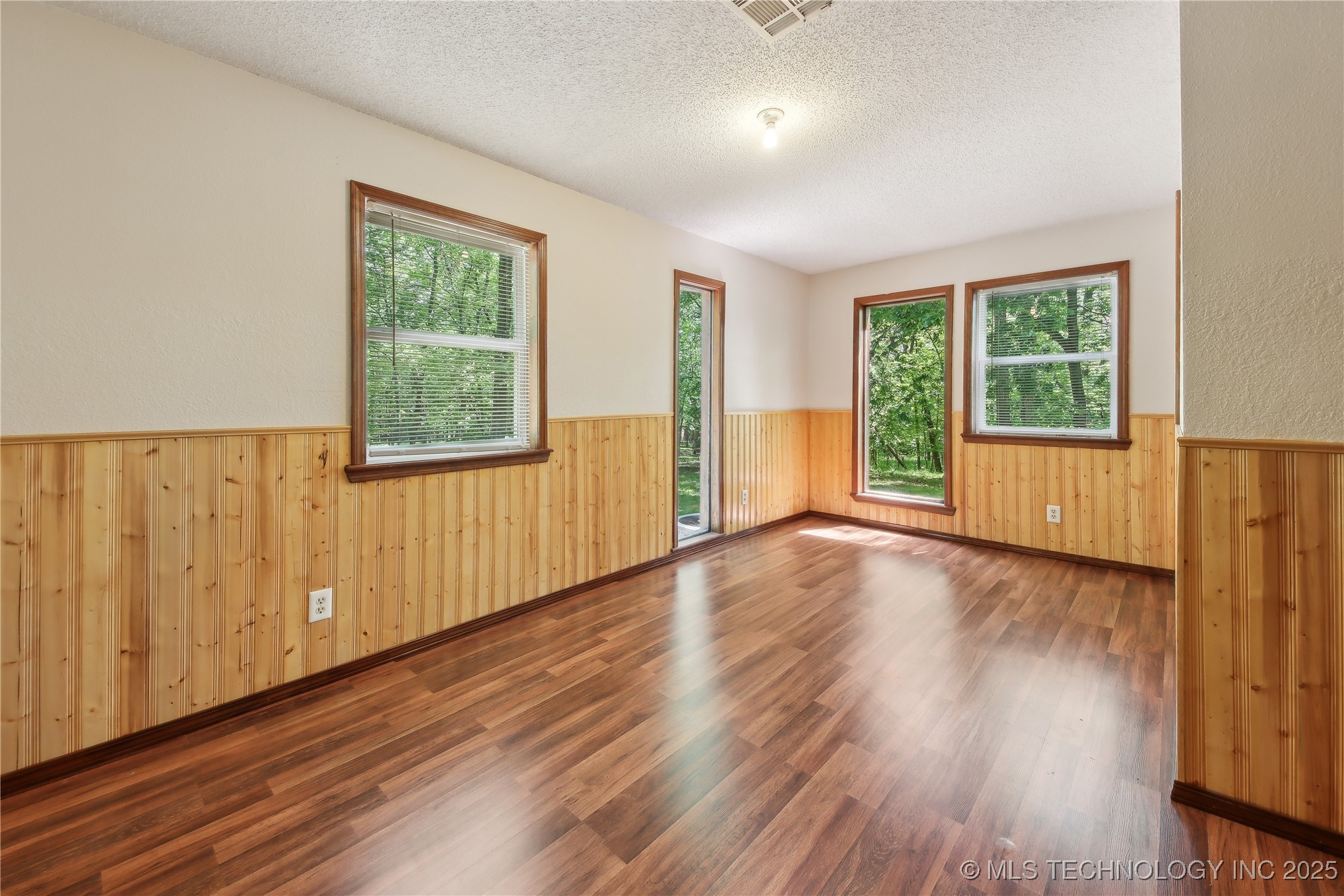 206 Alder Way Property Photo 15