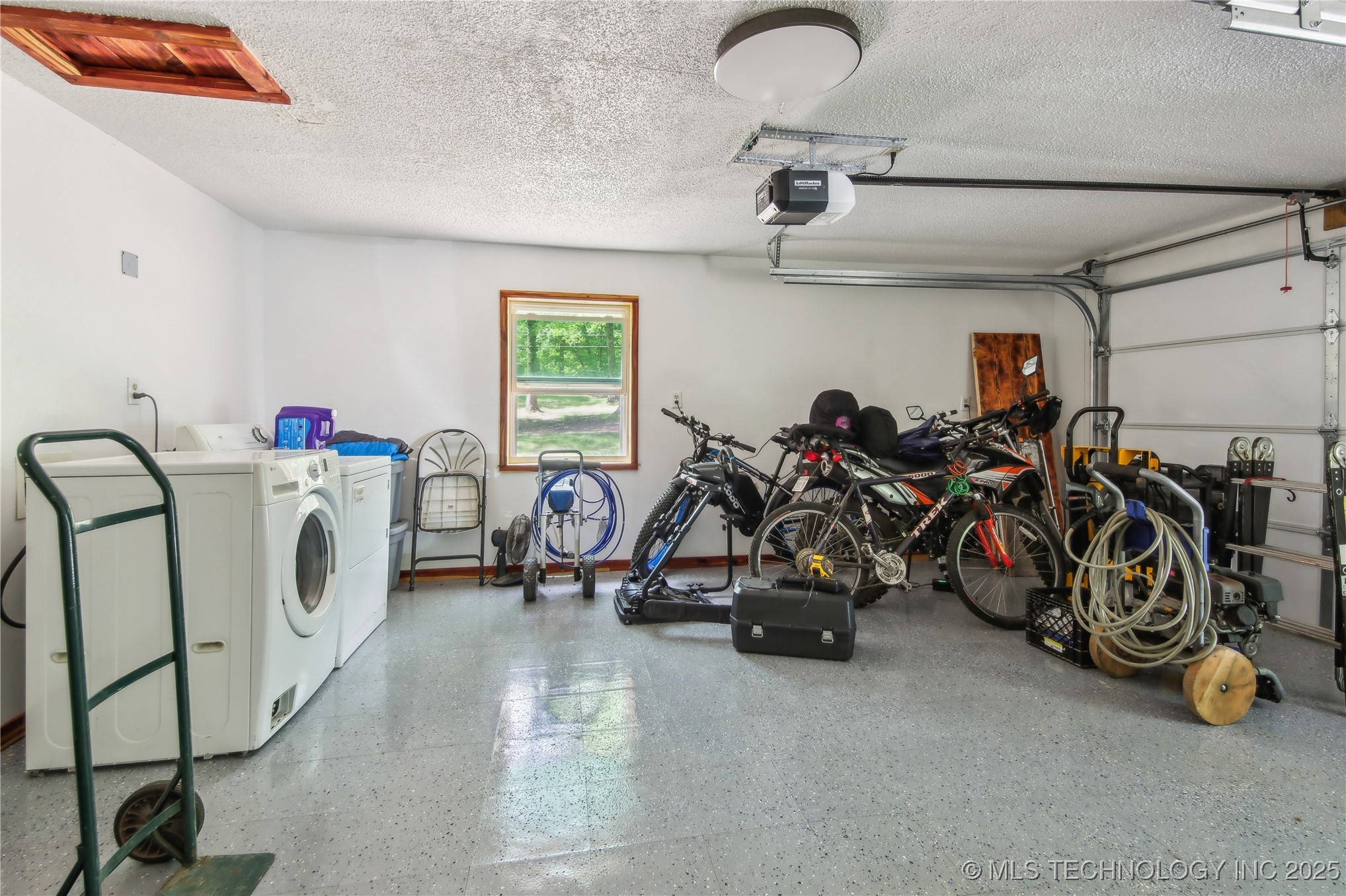 206 Alder Way Property Photo 34