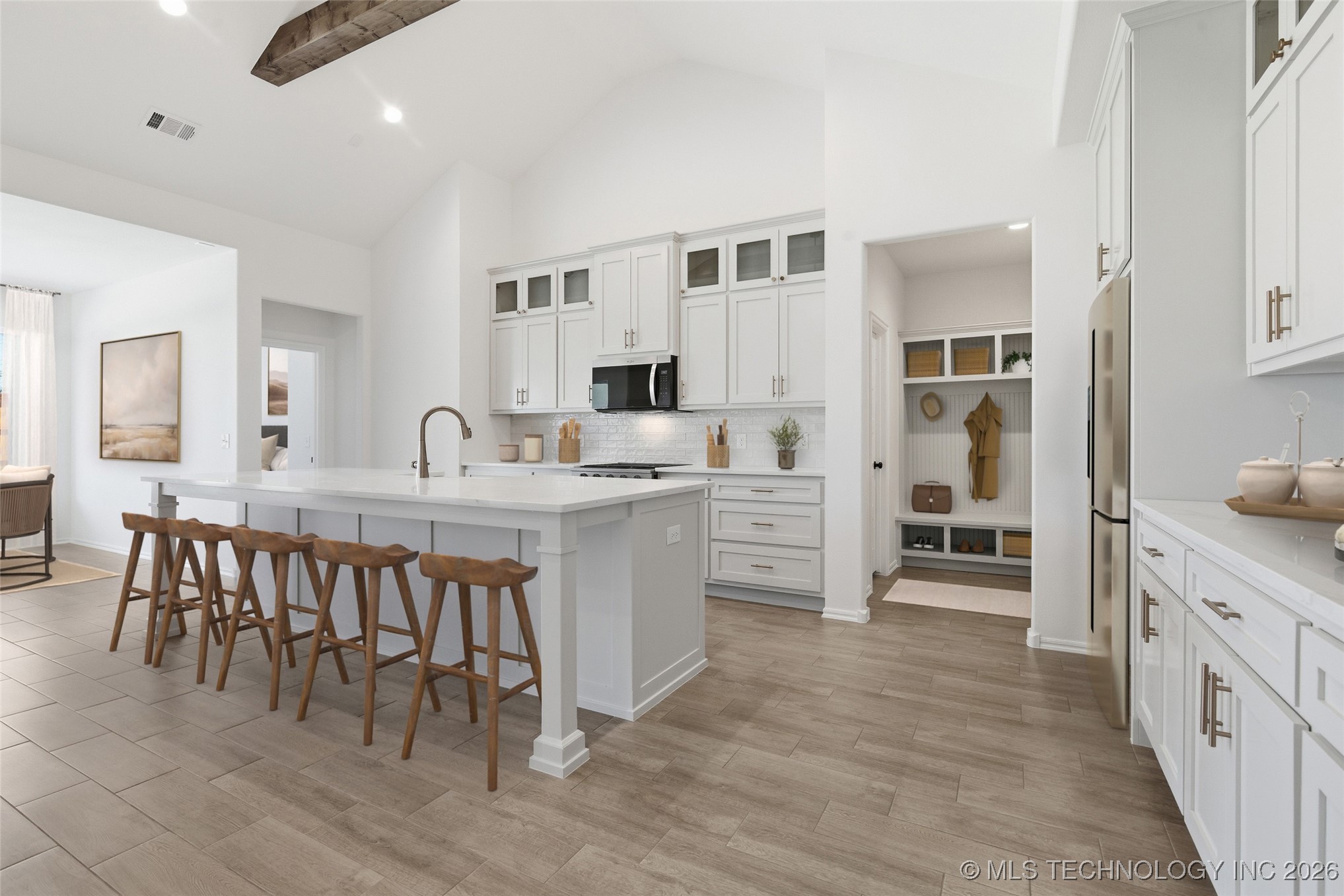 4932 N Walnut Avenue Property Photo 7