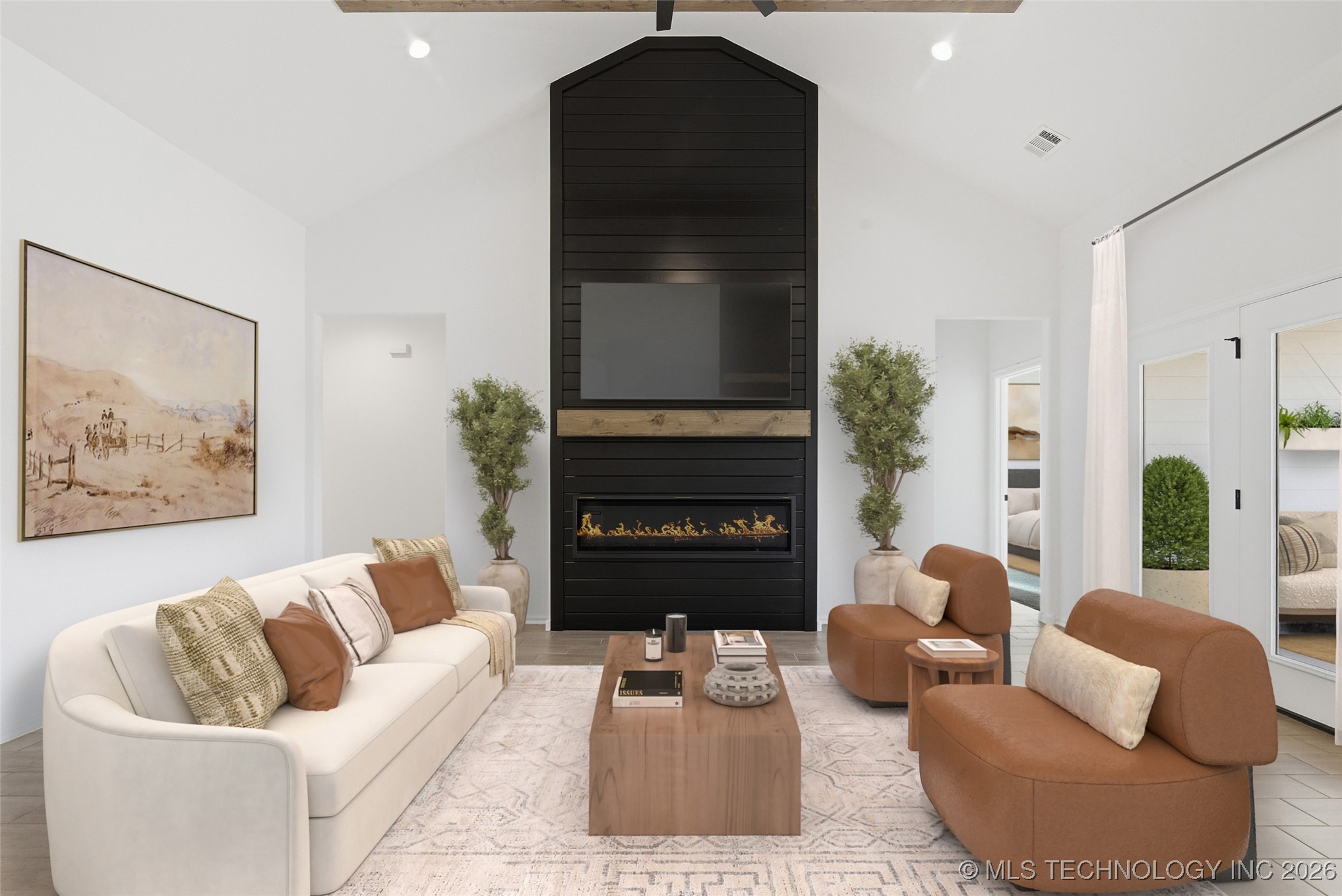 4932 N Walnut Avenue Property Photo 10