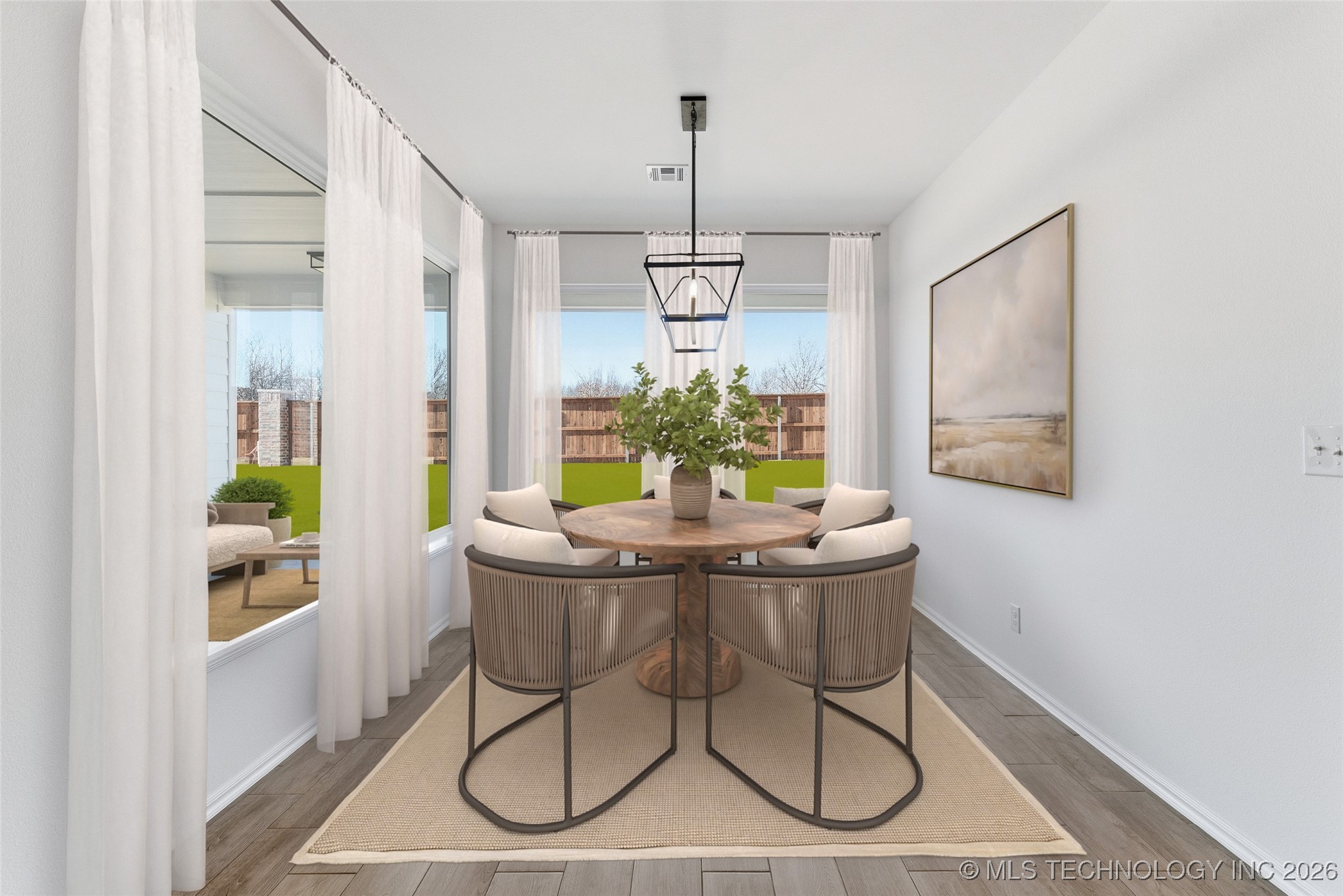 4932 N Walnut Avenue Property Photo 12