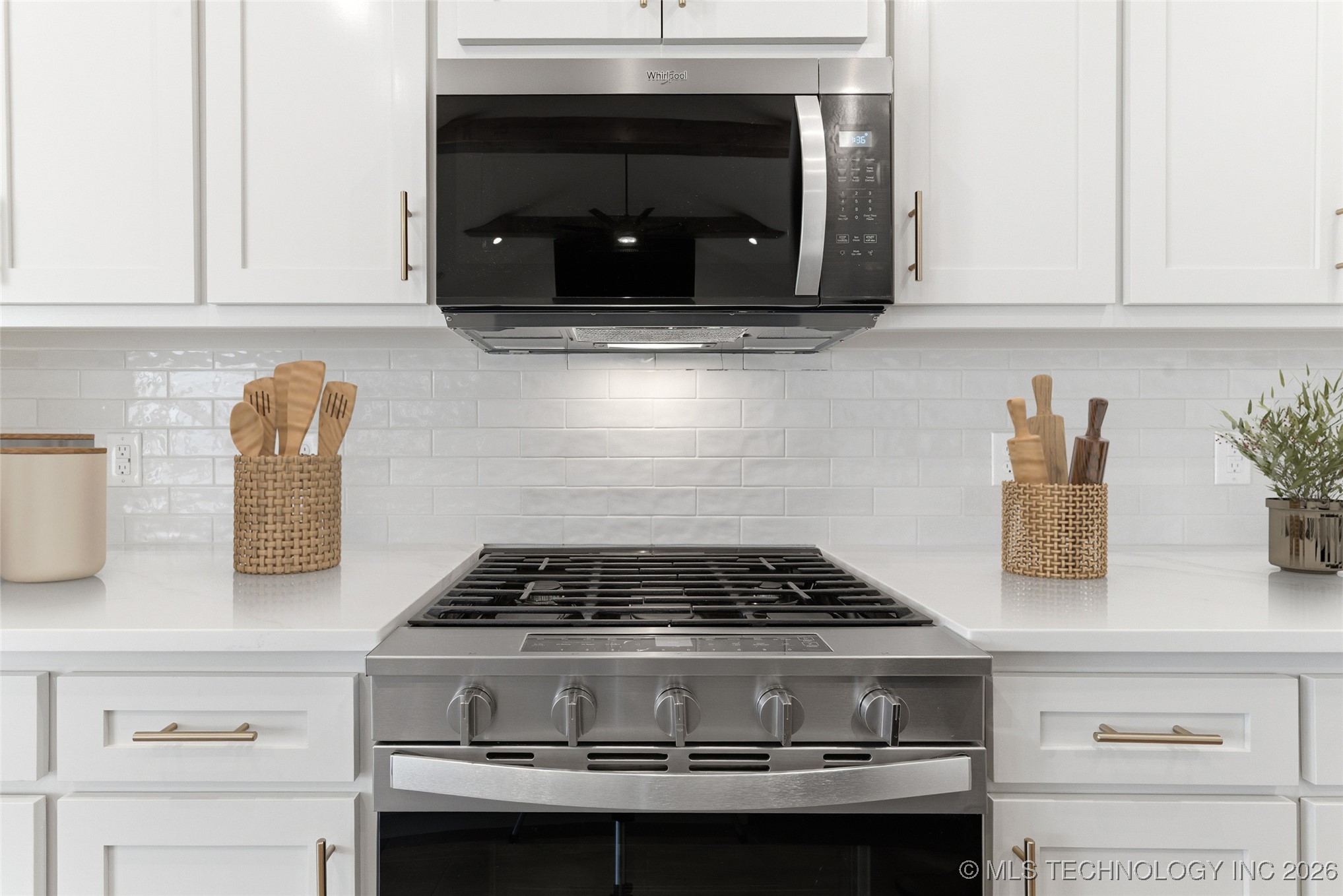 4932 N Walnut Avenue Property Photo 14