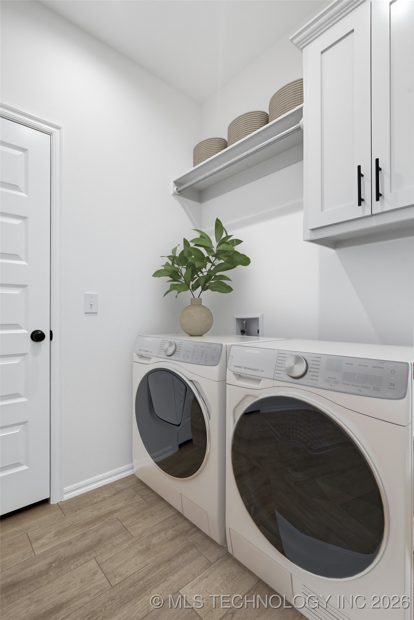 4932 N Walnut Avenue Property Photo 19