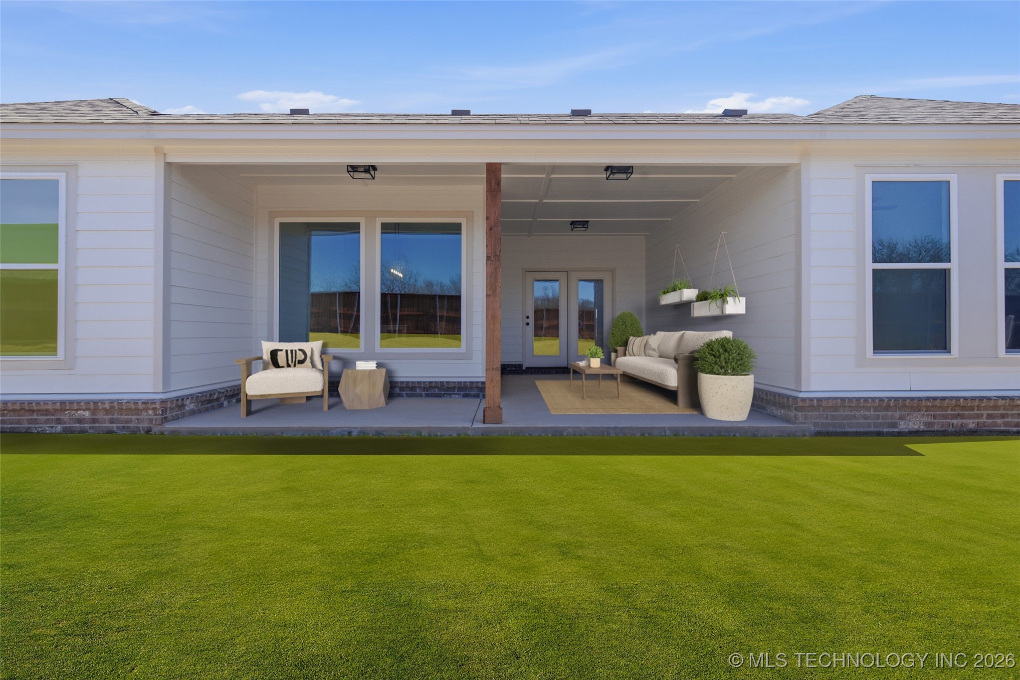 4932 N Walnut Avenue Property Photo 31