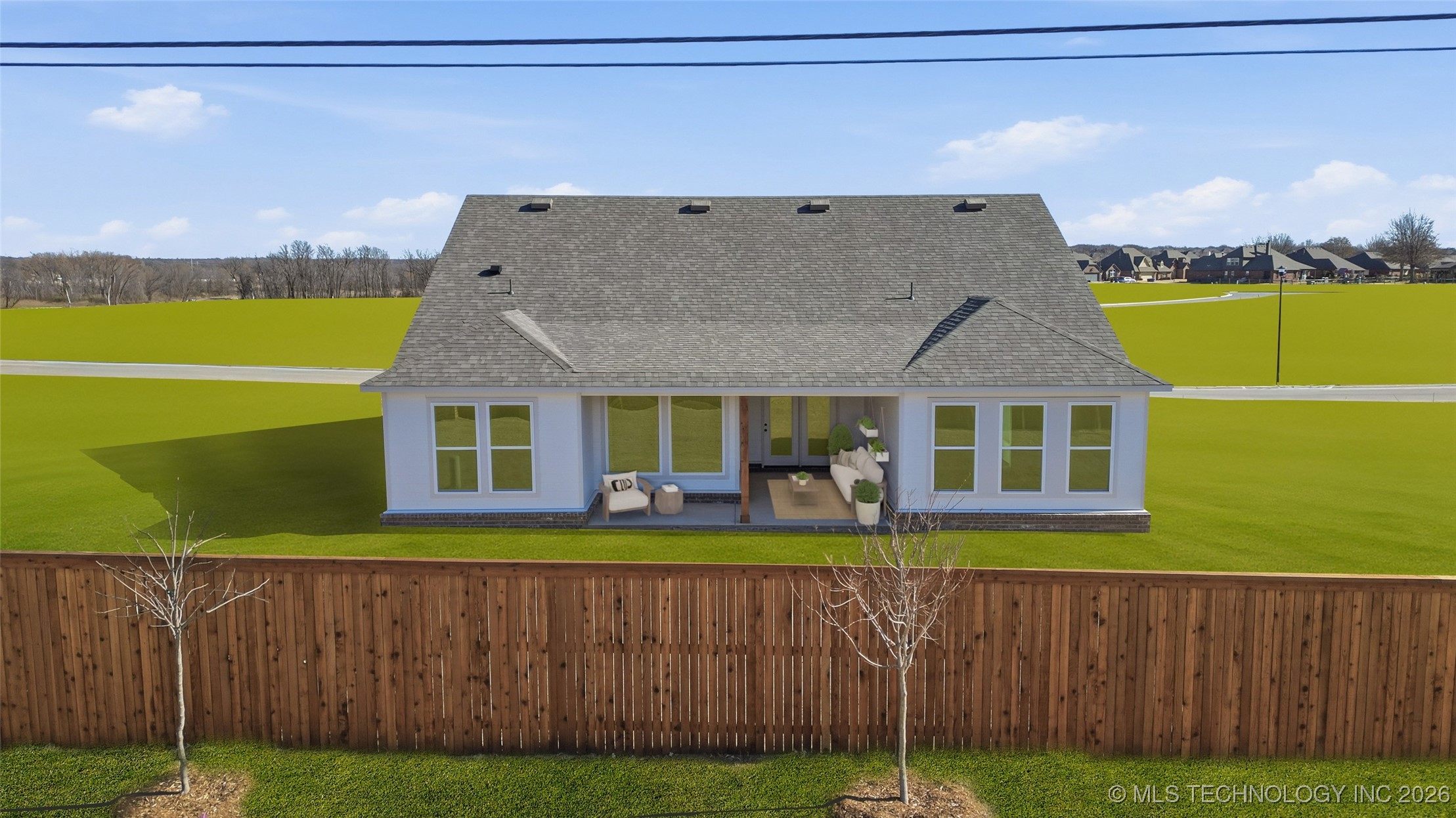 4932 N Walnut Avenue Property Photo 33