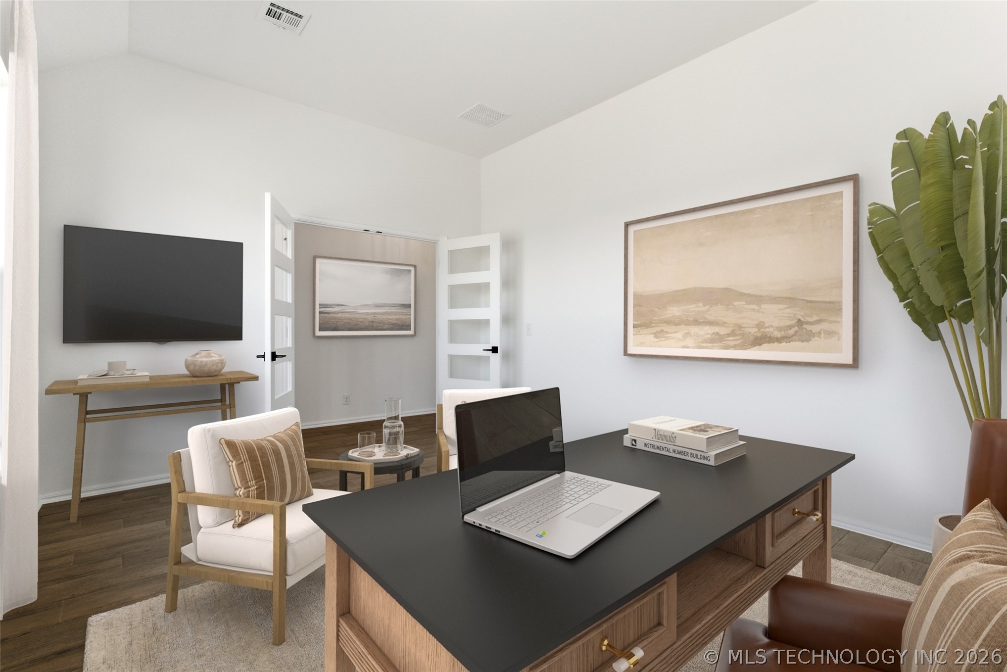 4924 N Walnut Avenue Property Photo 7