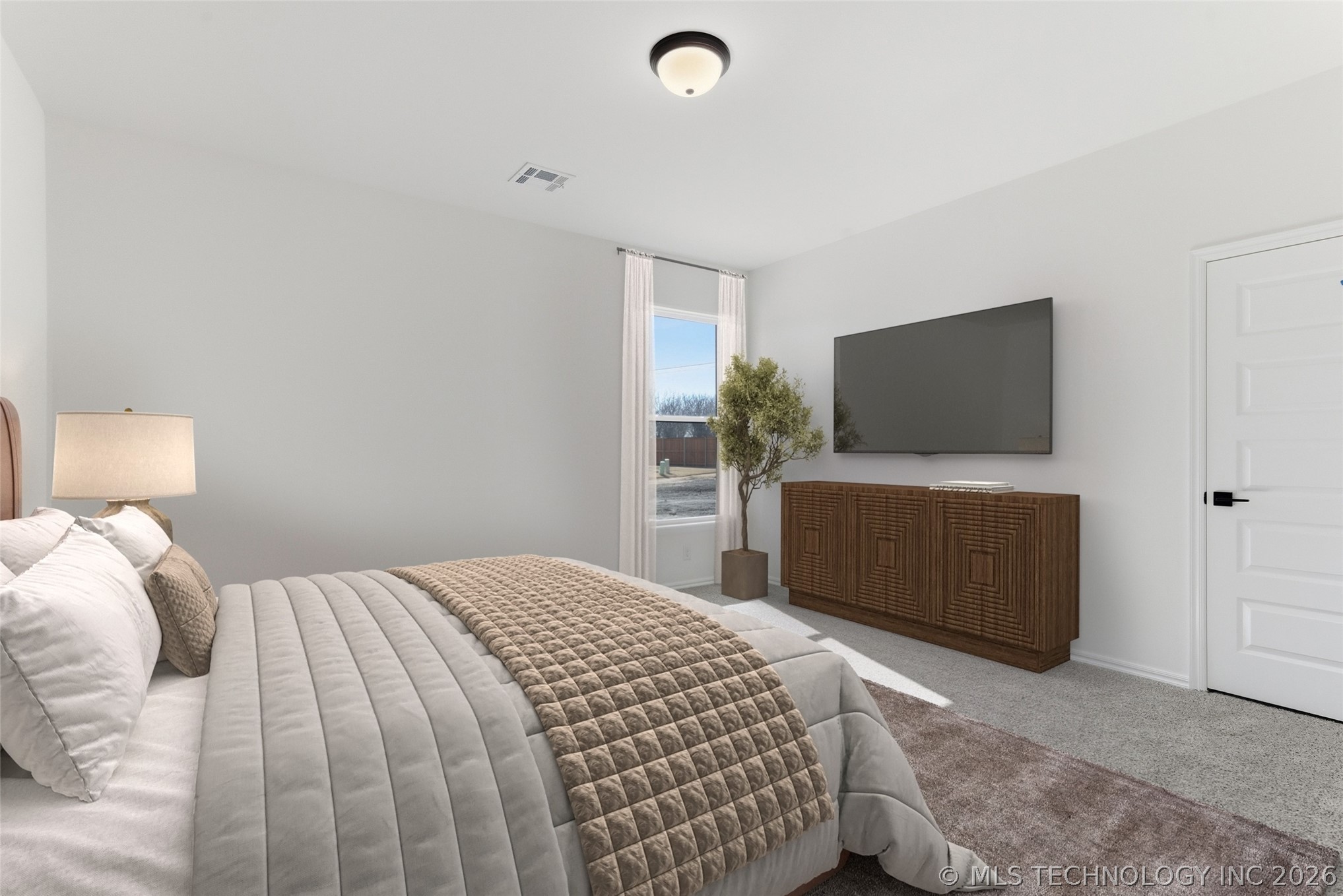 4924 N Walnut Avenue Property Photo 13