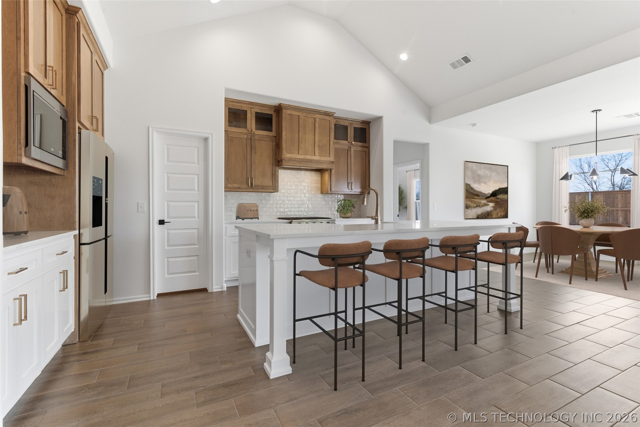 4924 N Walnut Avenue Property Photo 18