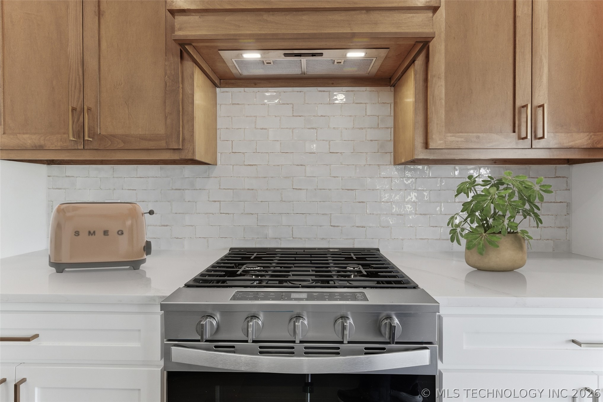 4924 N Walnut Avenue Property Photo 23