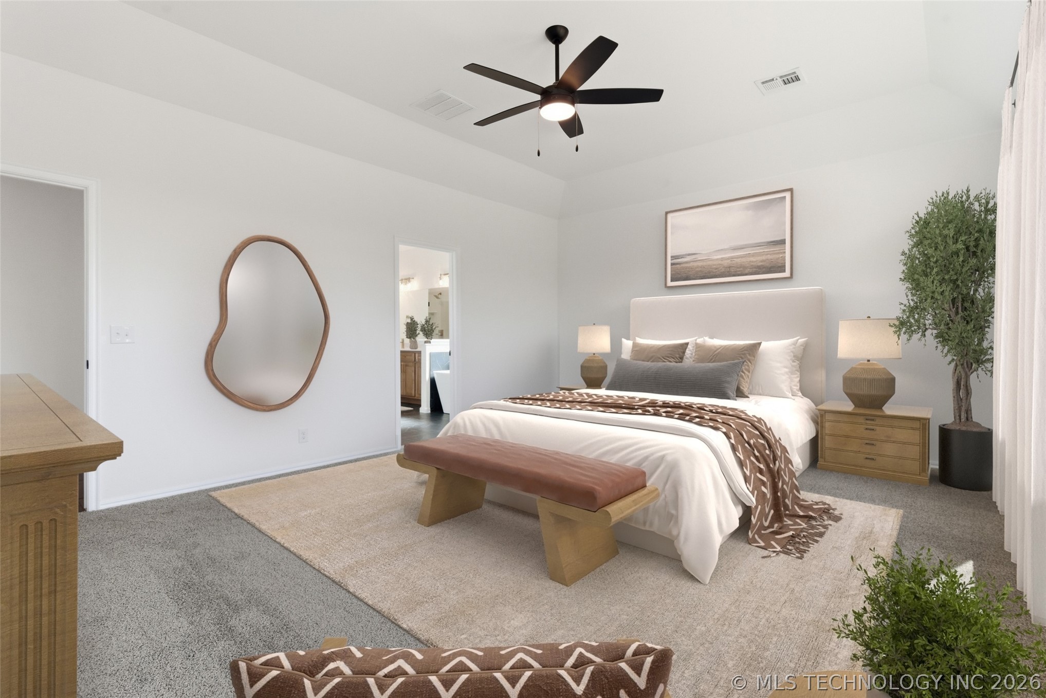 4924 N Walnut Avenue Property Photo 29