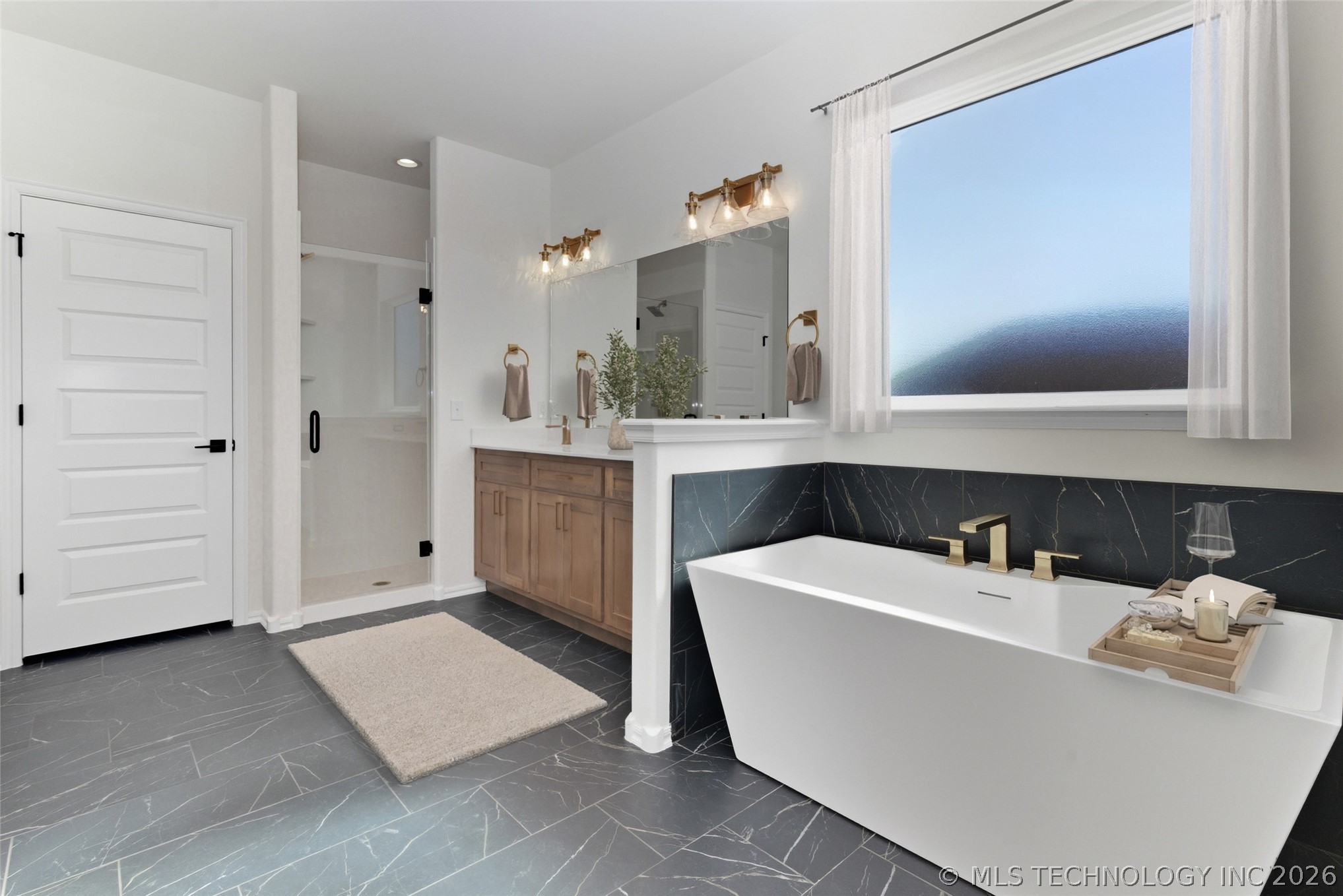 4924 N Walnut Avenue Property Photo 31