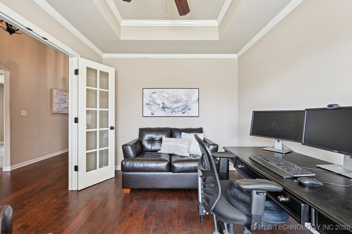 1408 E Canton Street Property Photo 6