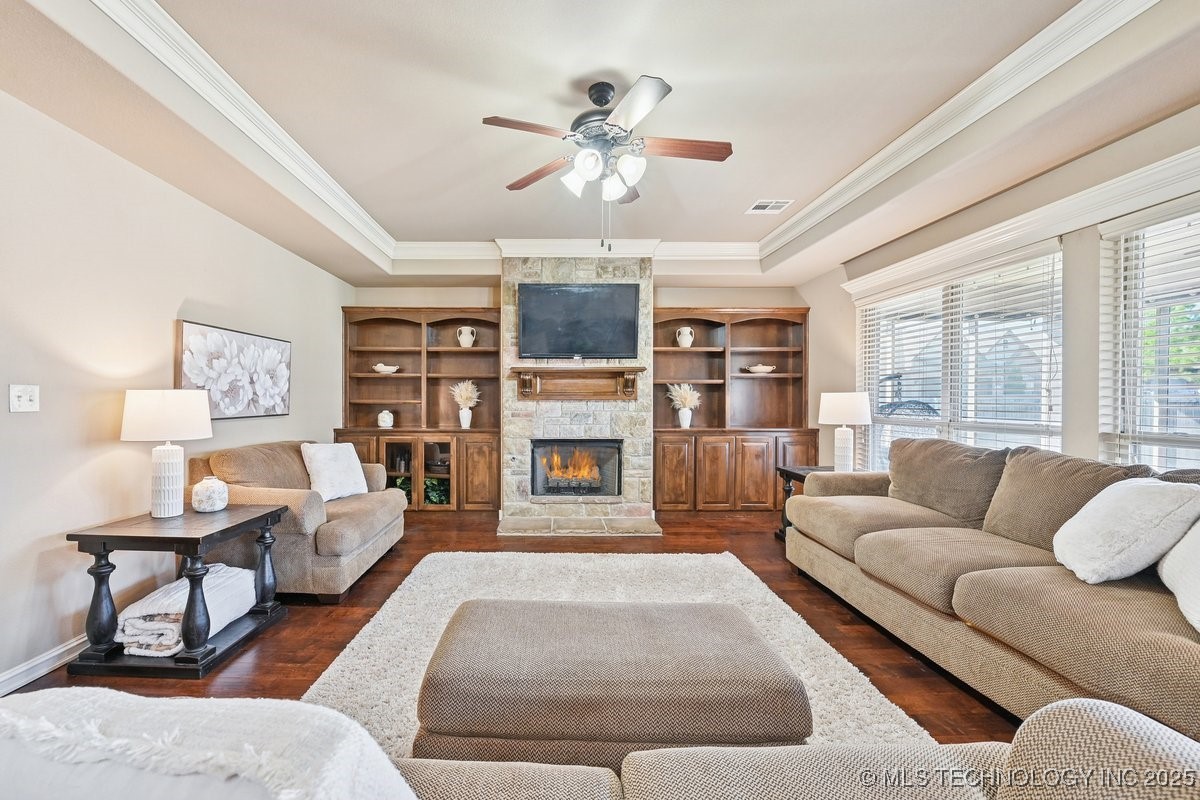 1408 E Canton Street Property Photo 12