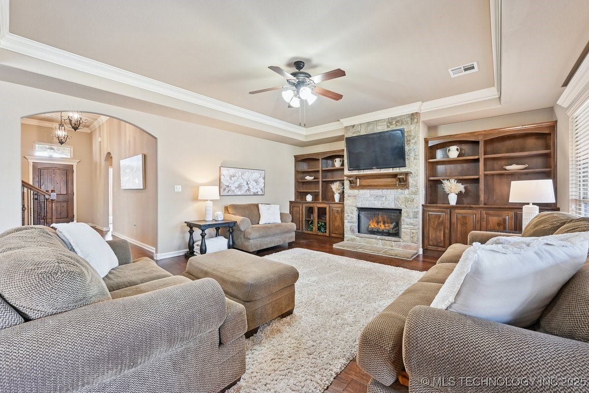 1408 E Canton Street Property Photo 13