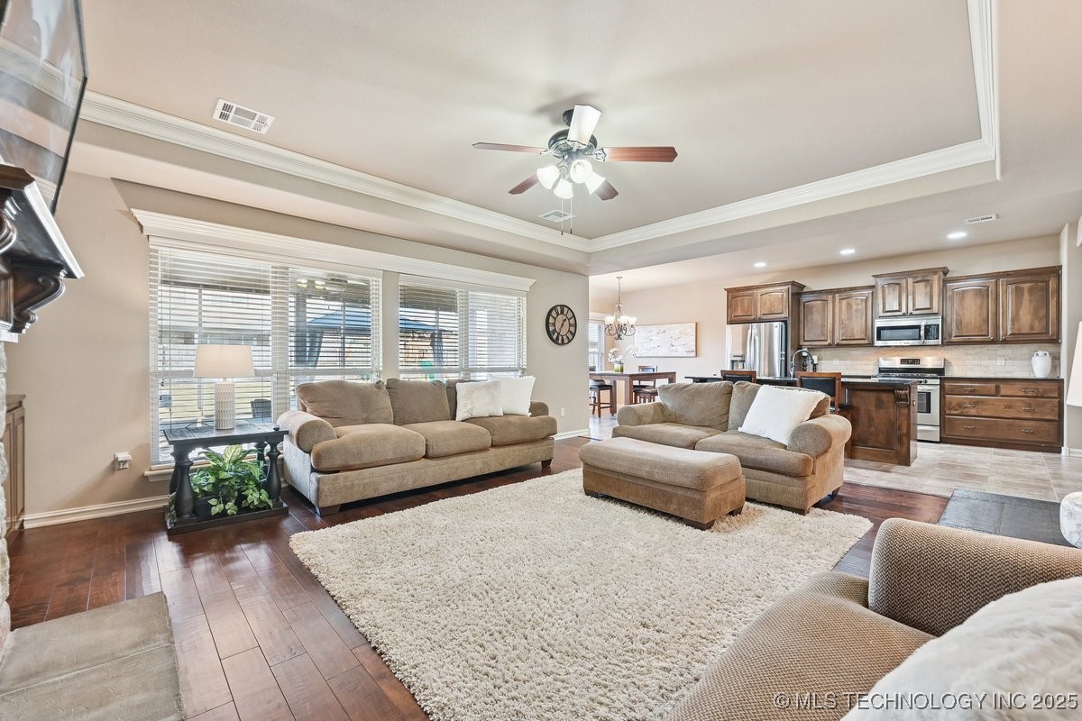 1408 E Canton Street Property Photo 14