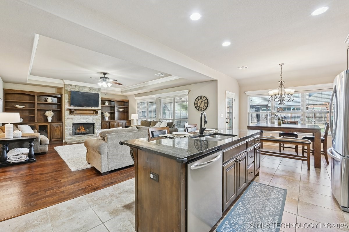 1408 E Canton Street Property Photo 18