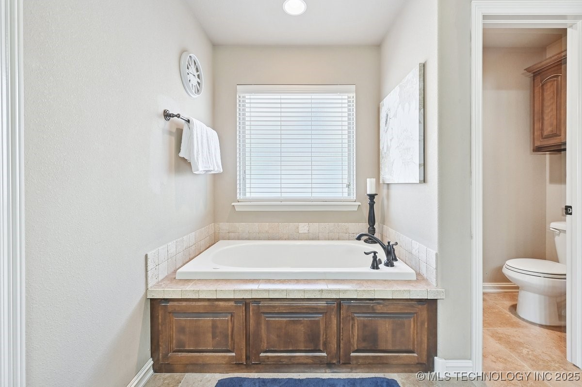 1408 E Canton Street Property Photo 27