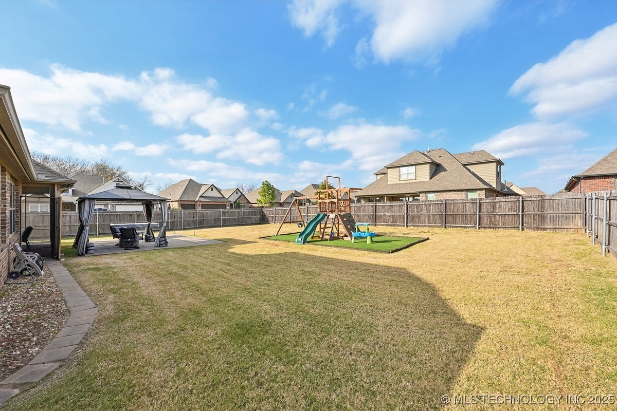 1408 E Canton Street Property Photo 50