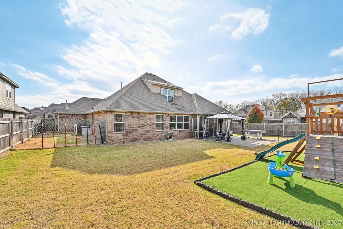 1408 E Canton Street Property Photo 51