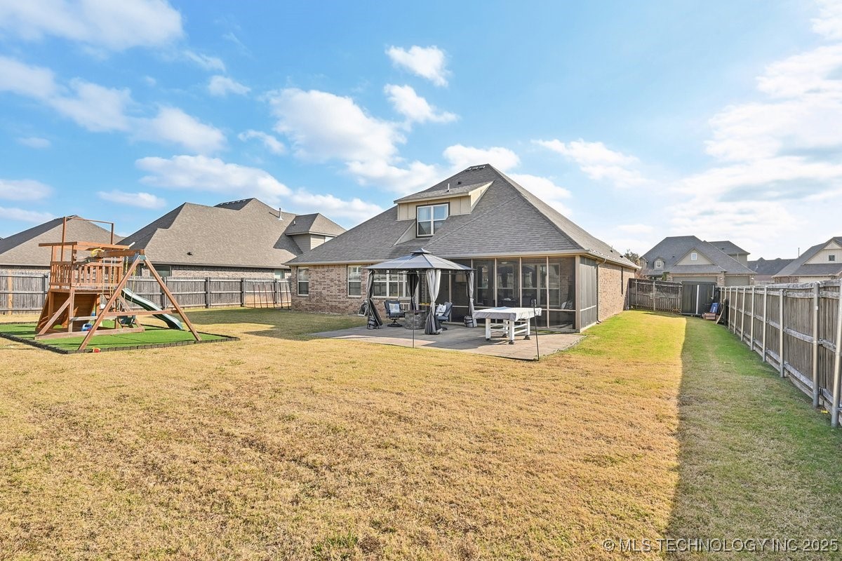 1408 E Canton Street Property Photo 54