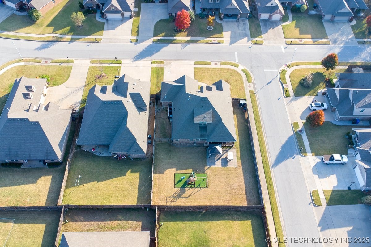 1408 E Canton Street Property Photo 55