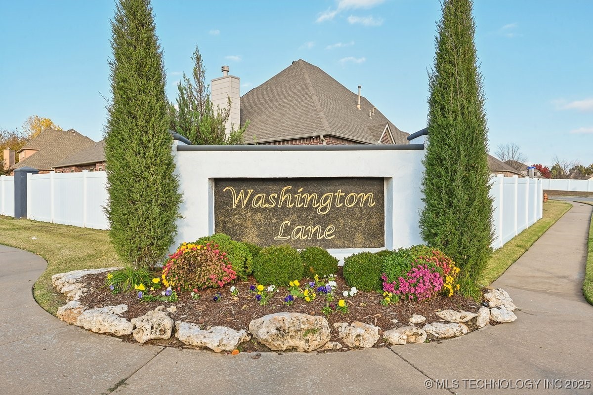 1408 E Canton Street Property Photo 56