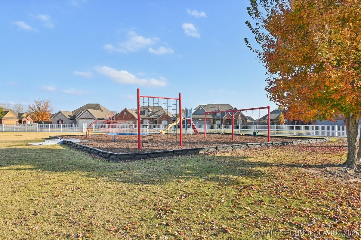 1408 E Canton Street Property Photo 59