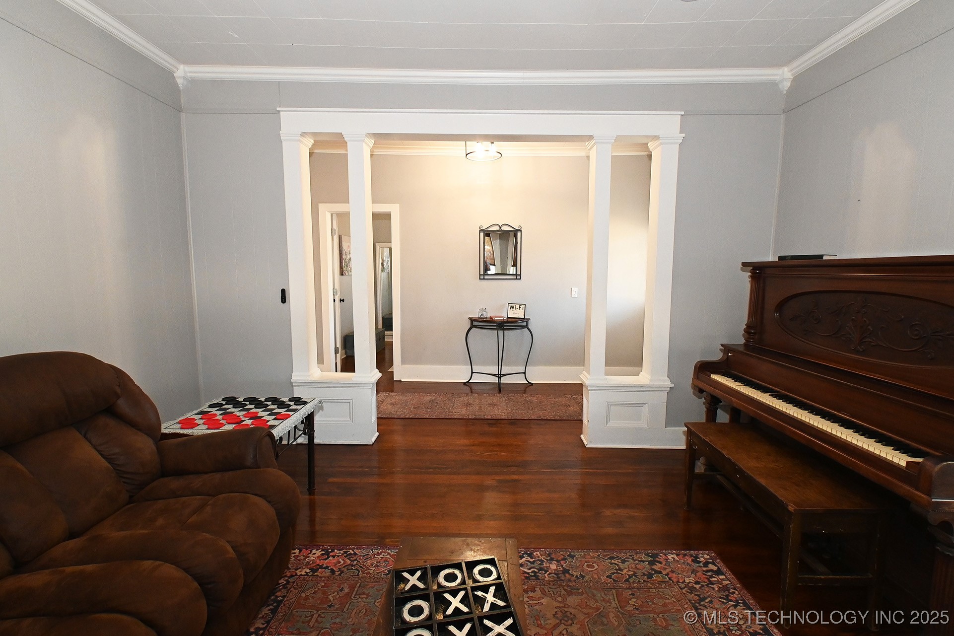 812 N Main Street Property Photo 6