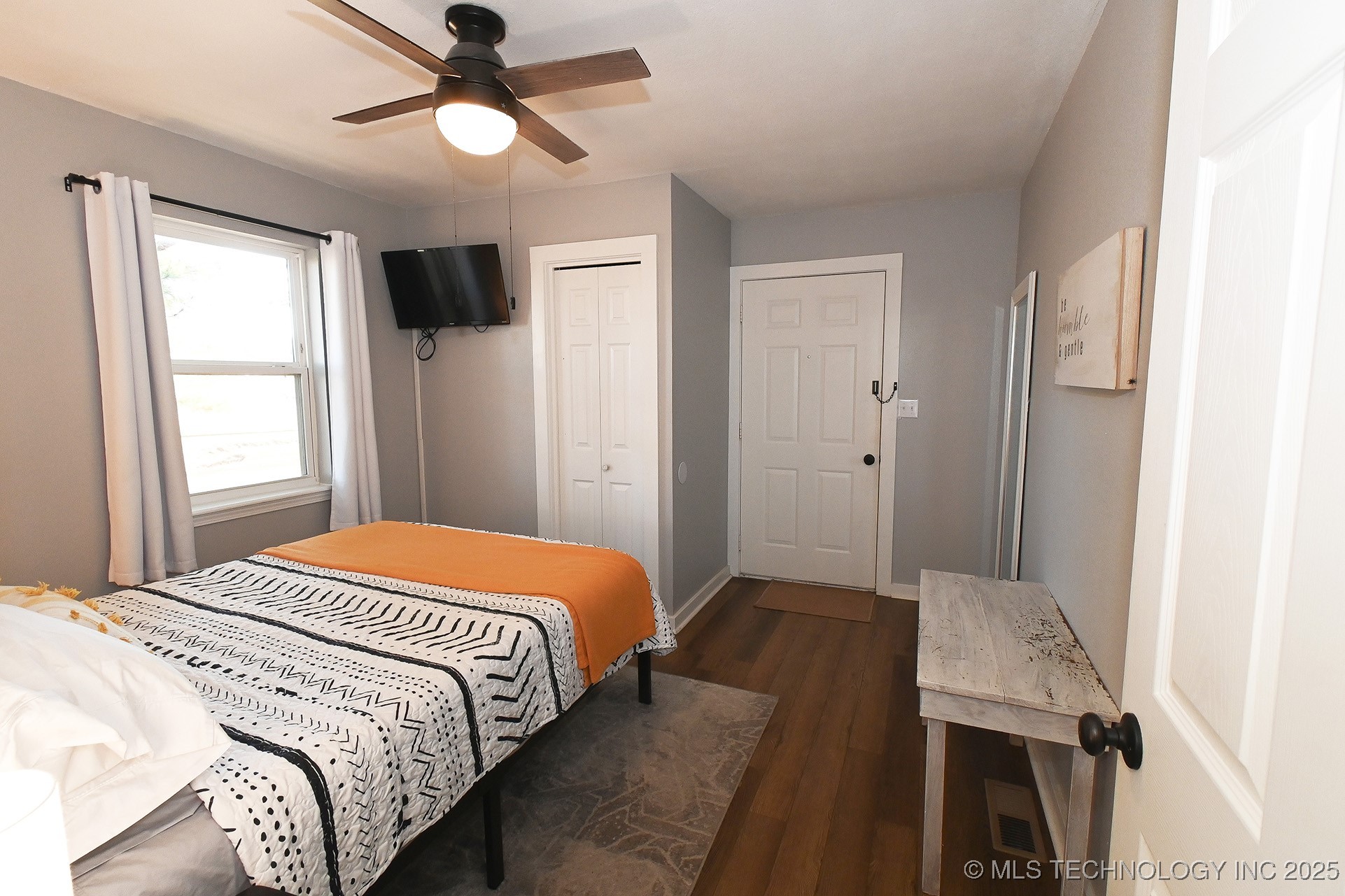 812 N Main Street Property Photo 12