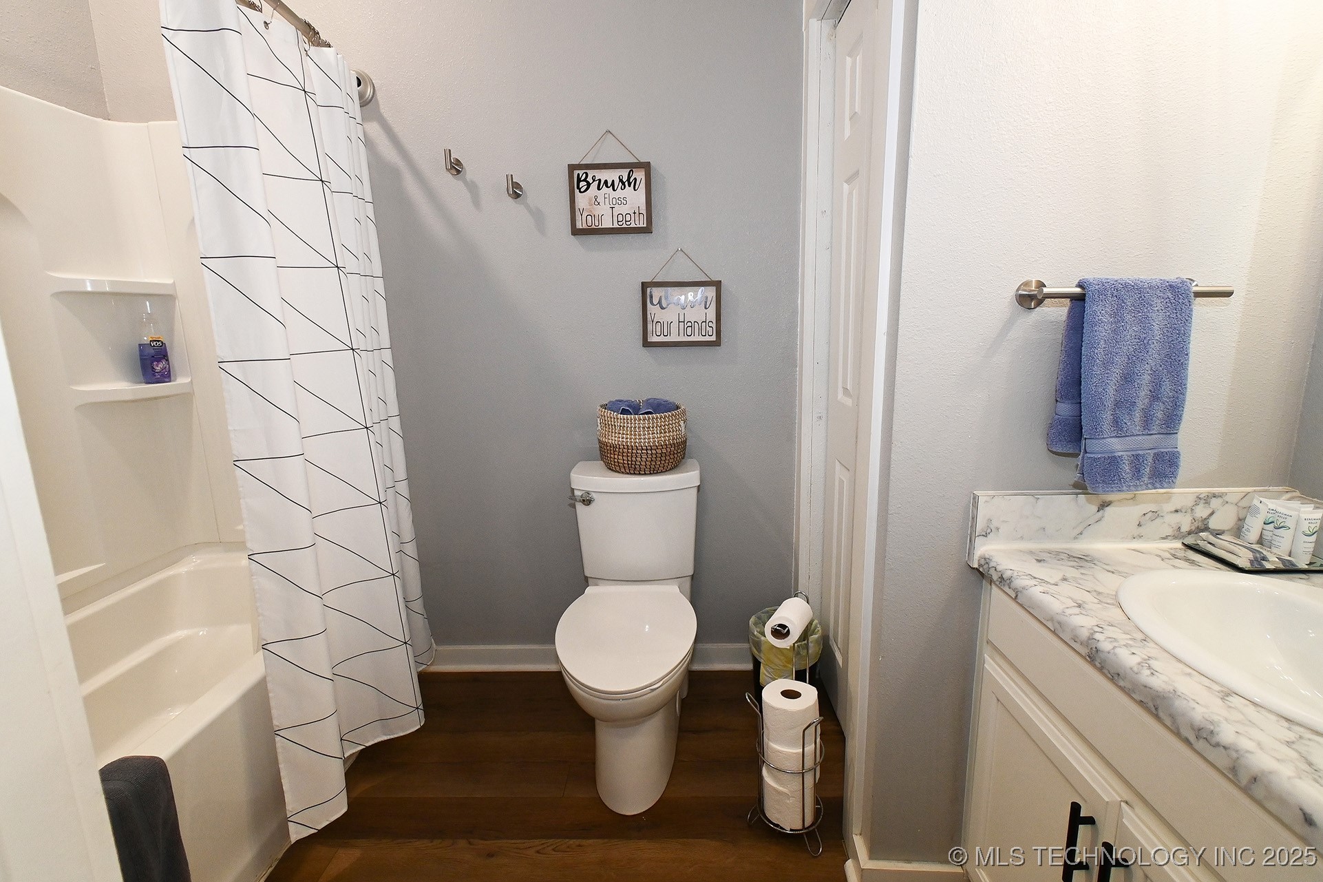 812 N Main Street Property Photo 15