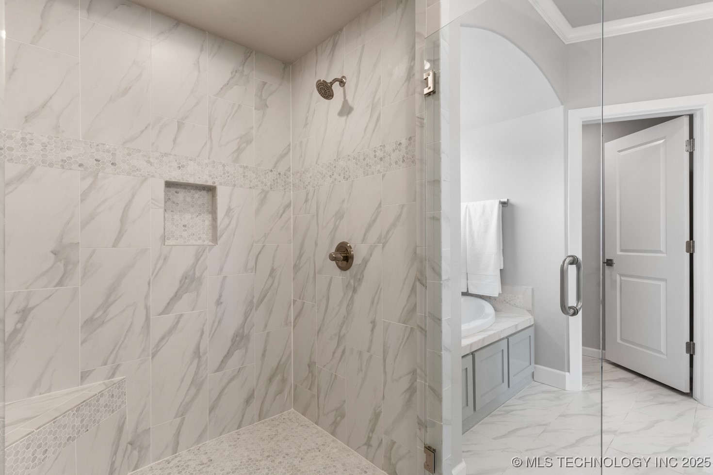 1506 Pinecrest Drive Property Photo 15