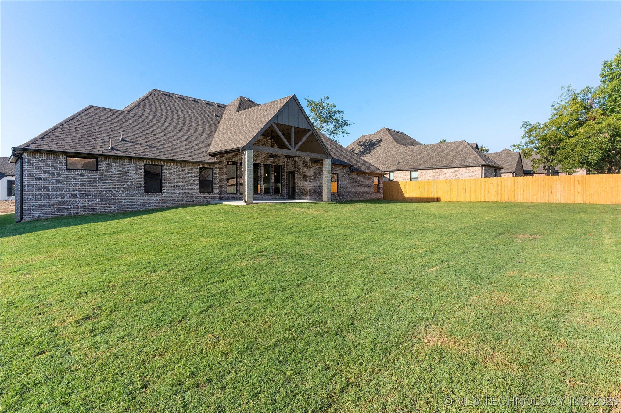 1506 Pinecrest Drive Property Photo 65