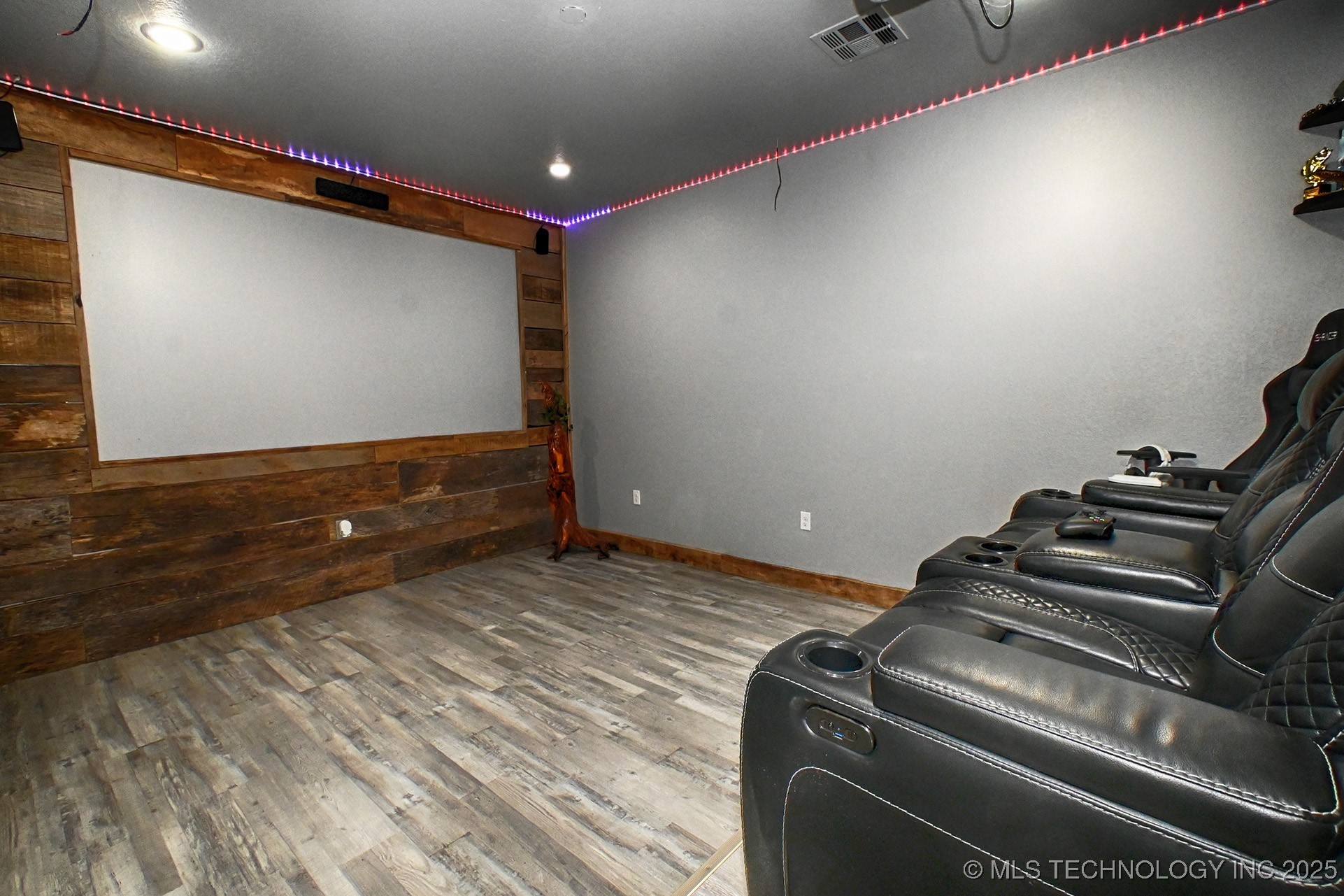 21800 W 863 Property Photo 32