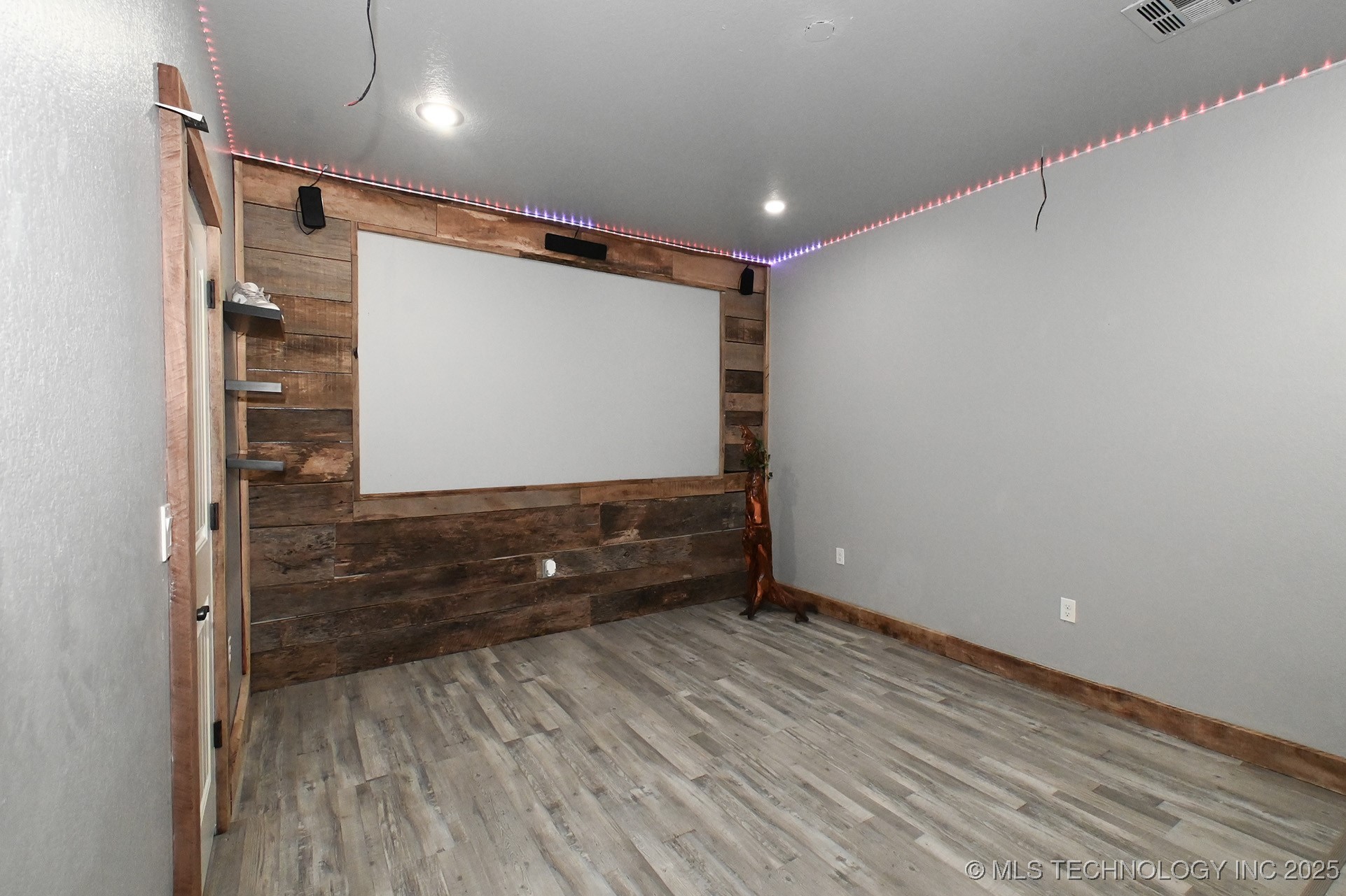 21800 W 863 Property Photo 35