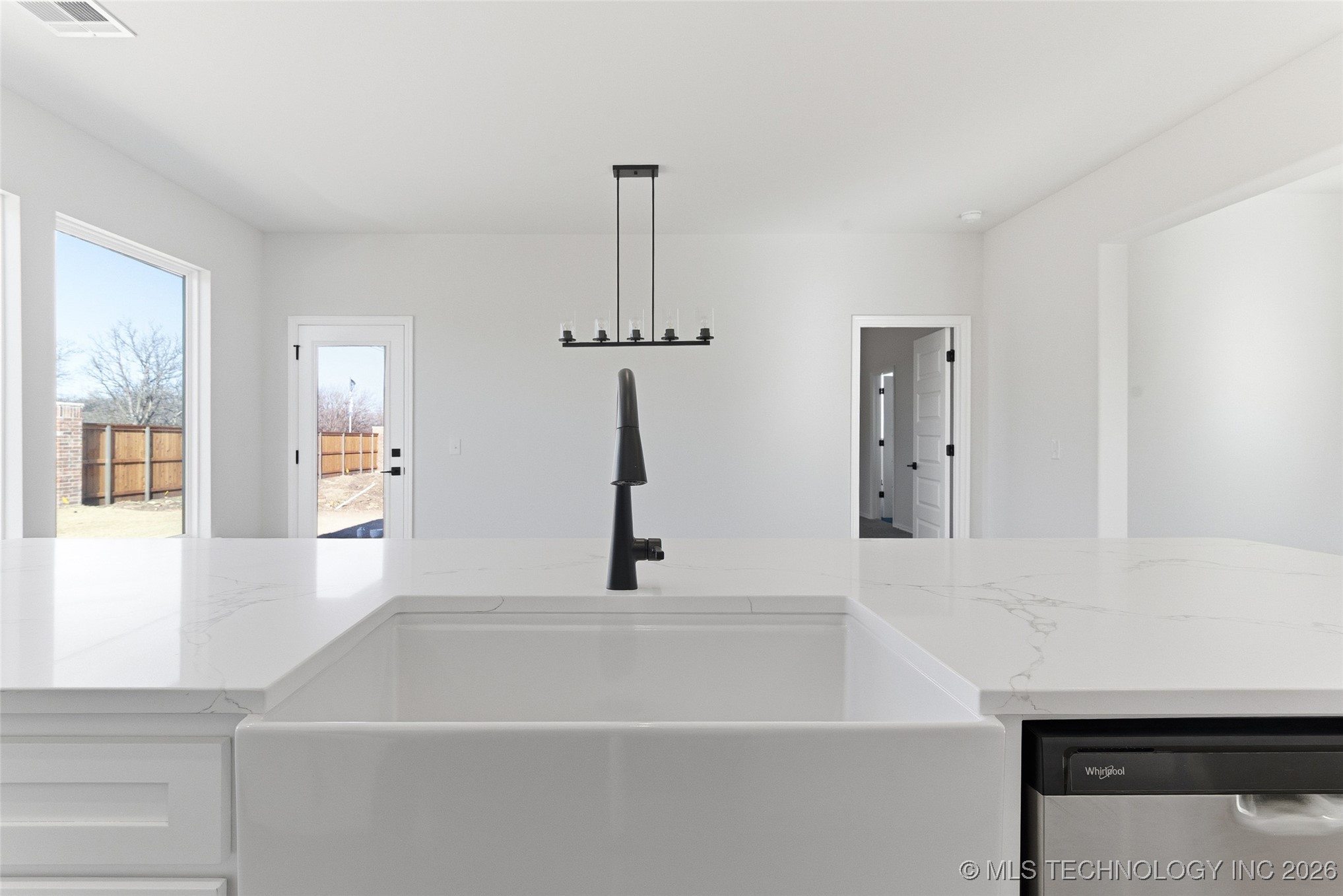 4904 N Walnut Avenue Property Photo 20