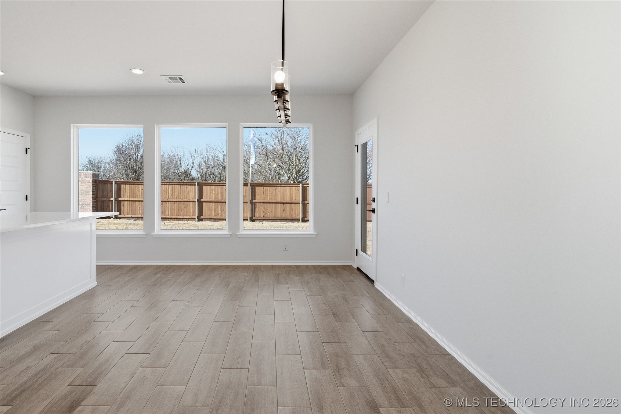 4904 N Walnut Avenue Property Photo 24