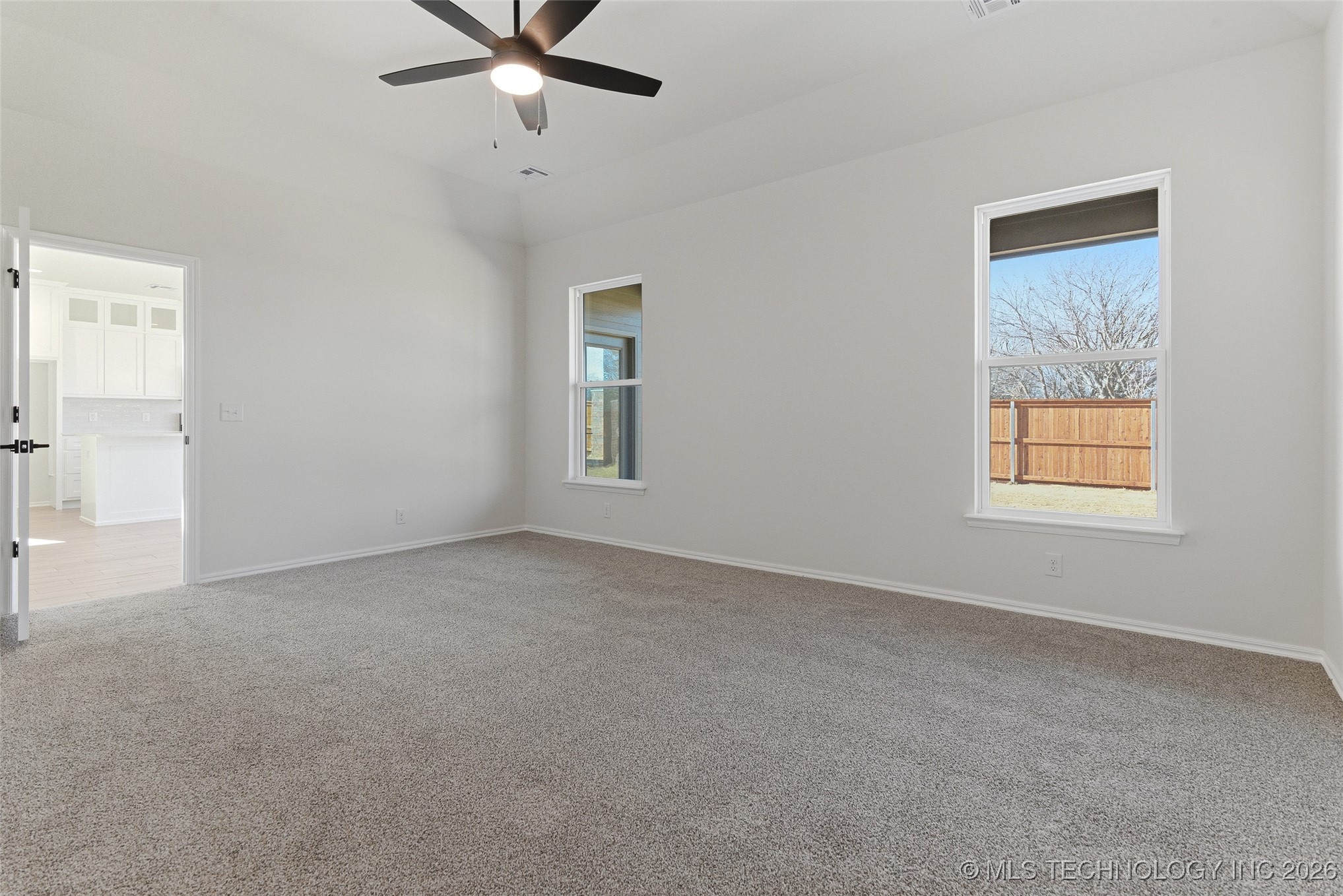 4904 N Walnut Avenue Property Photo 26