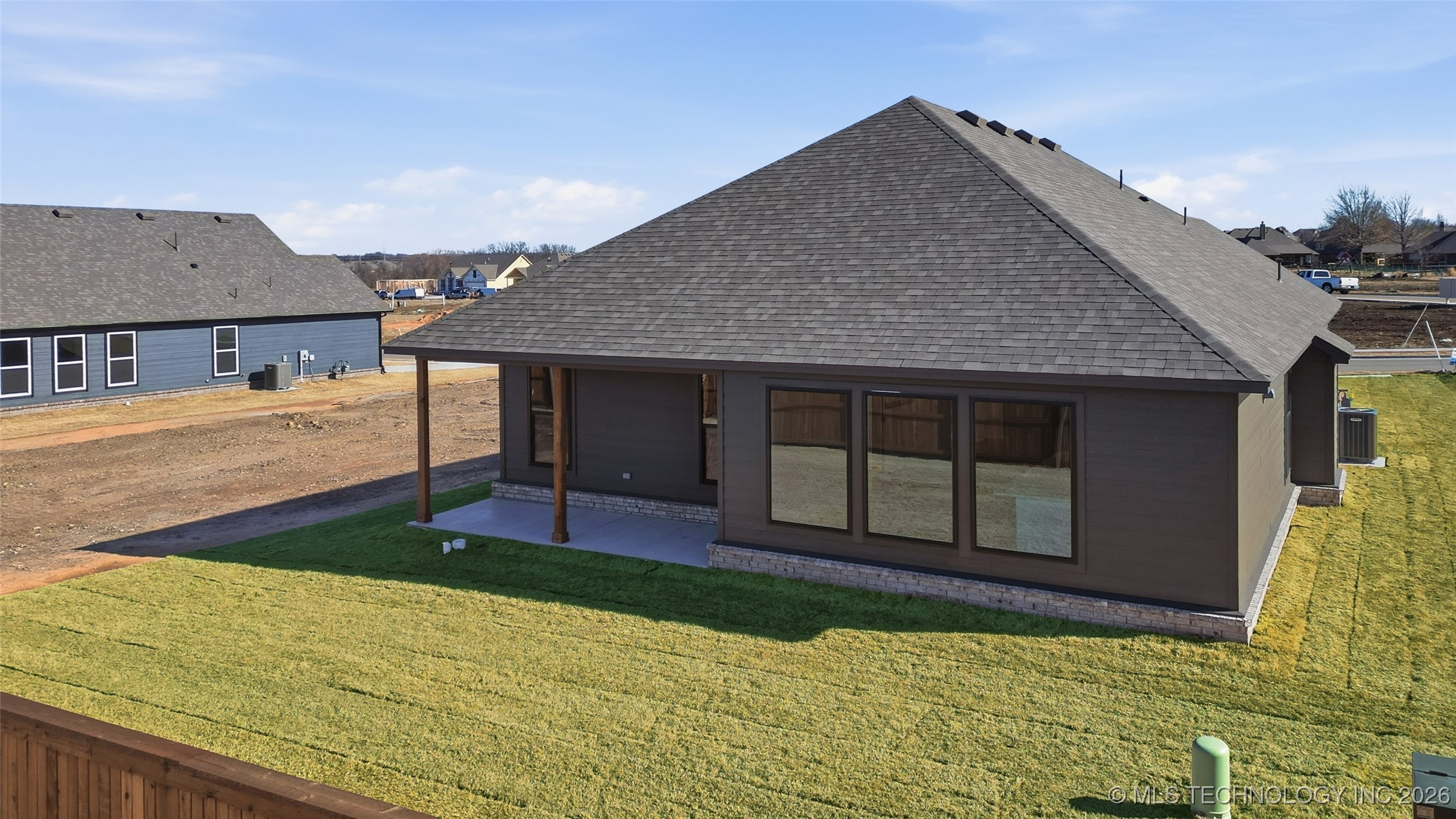 4904 N Walnut Avenue Property Photo 35