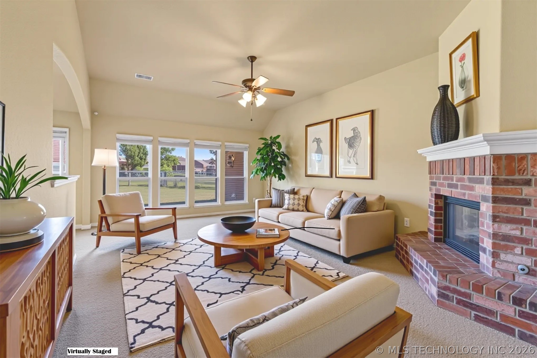 2000 W Vail Street Property Photo 3