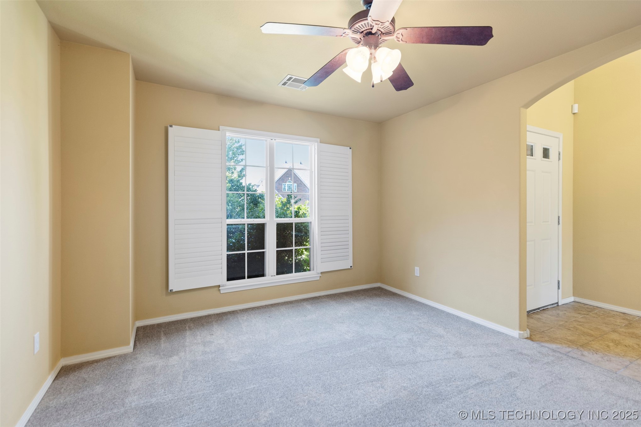 2000 W Vail Street Property Photo 10