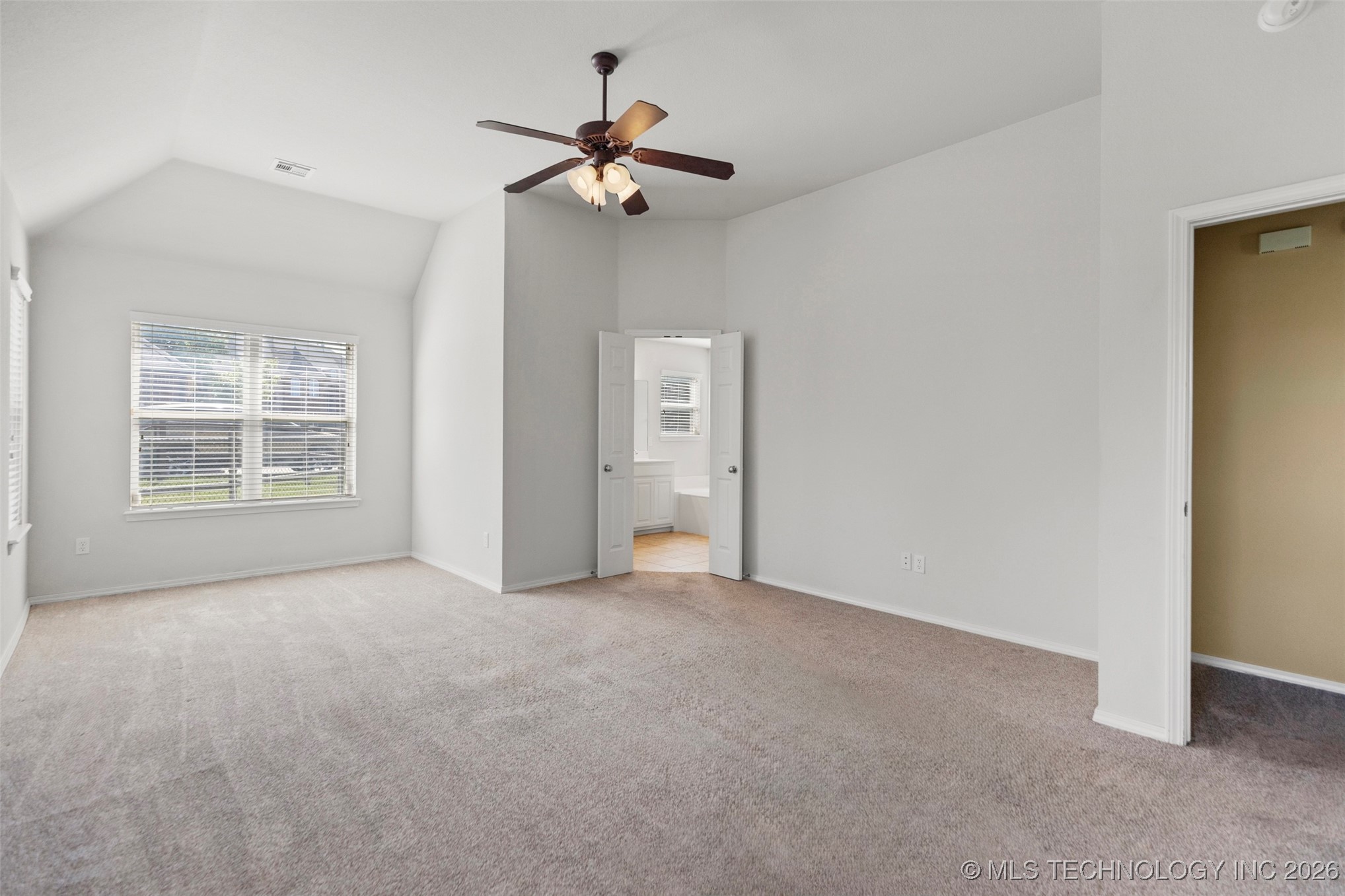 2000 W Vail Street Property Photo 12