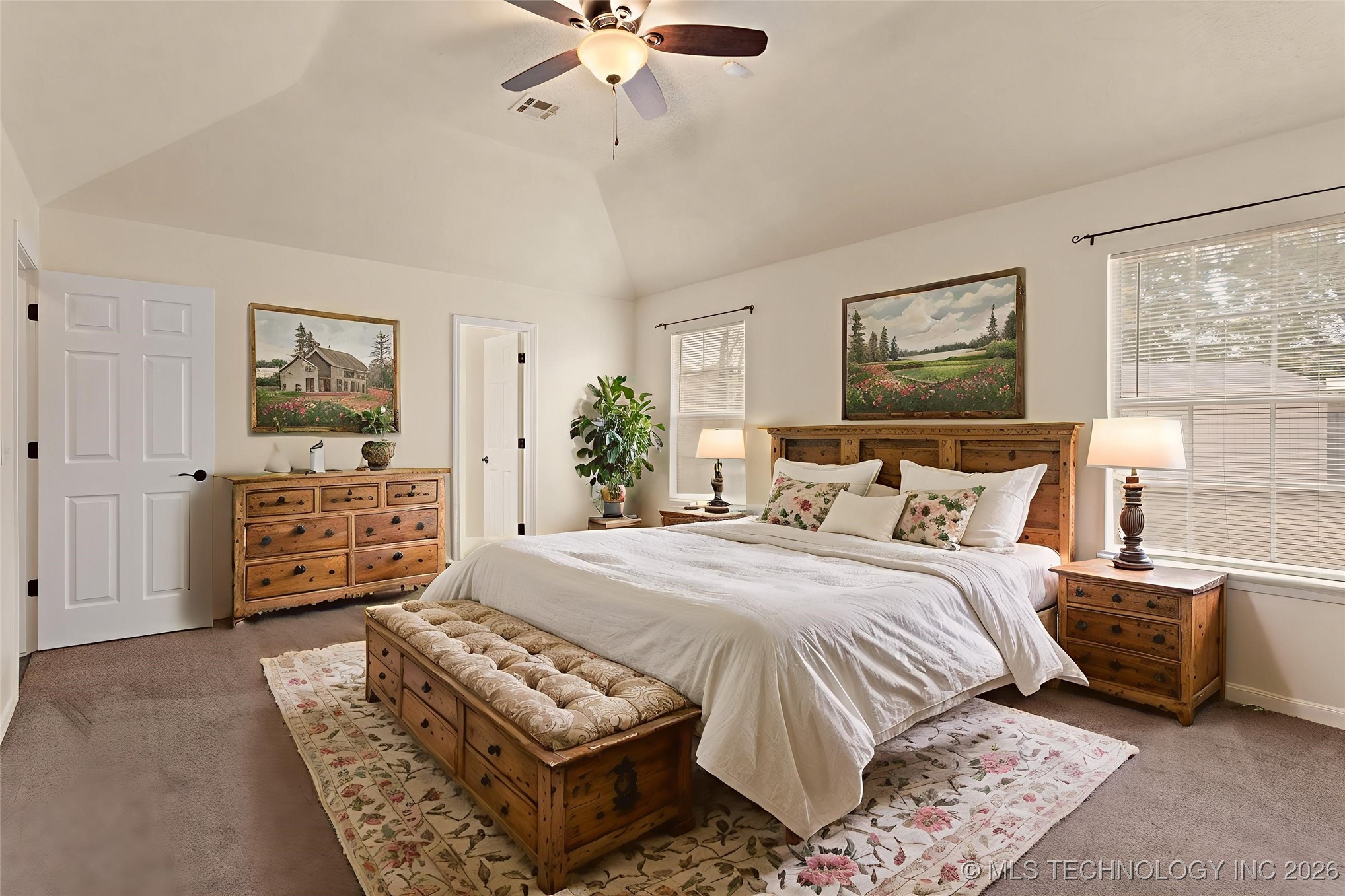 3908 S Walnut Avenue Property Photo 30