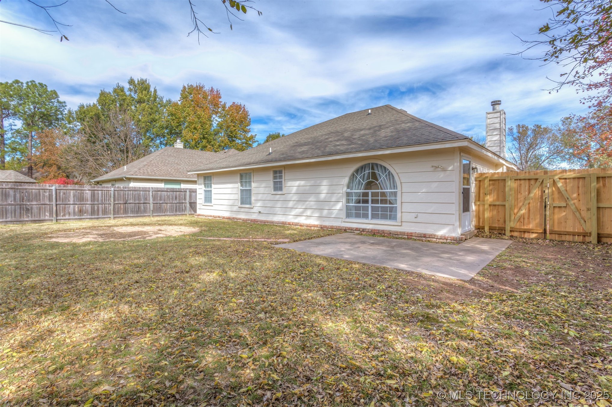 3908 S Walnut Avenue Property Photo 38