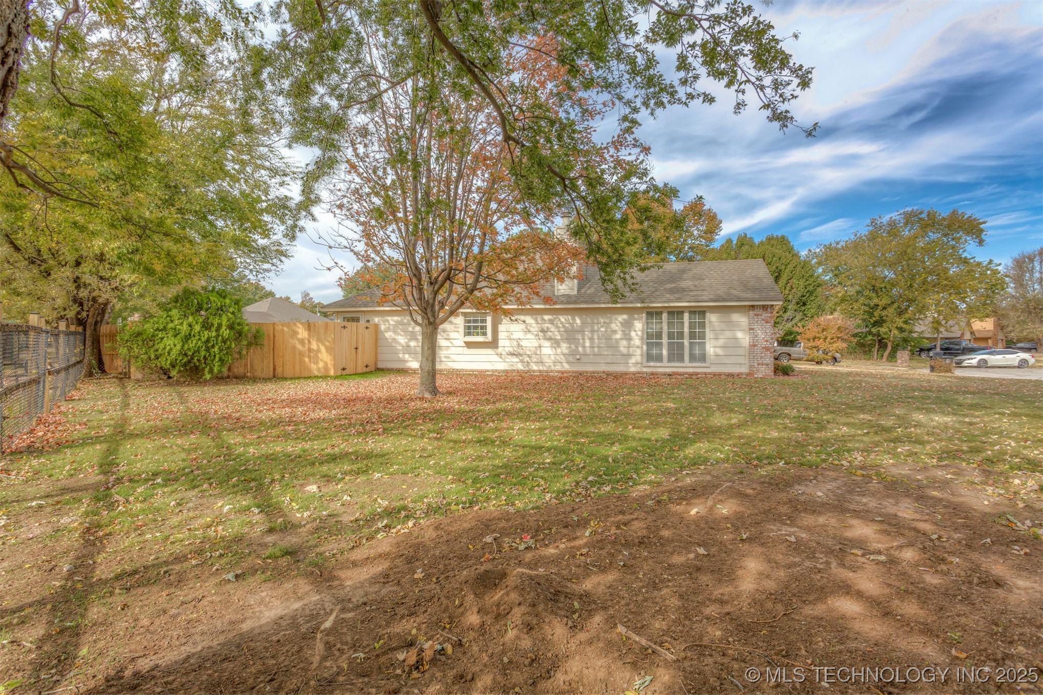 3908 S Walnut Avenue Property Photo 41