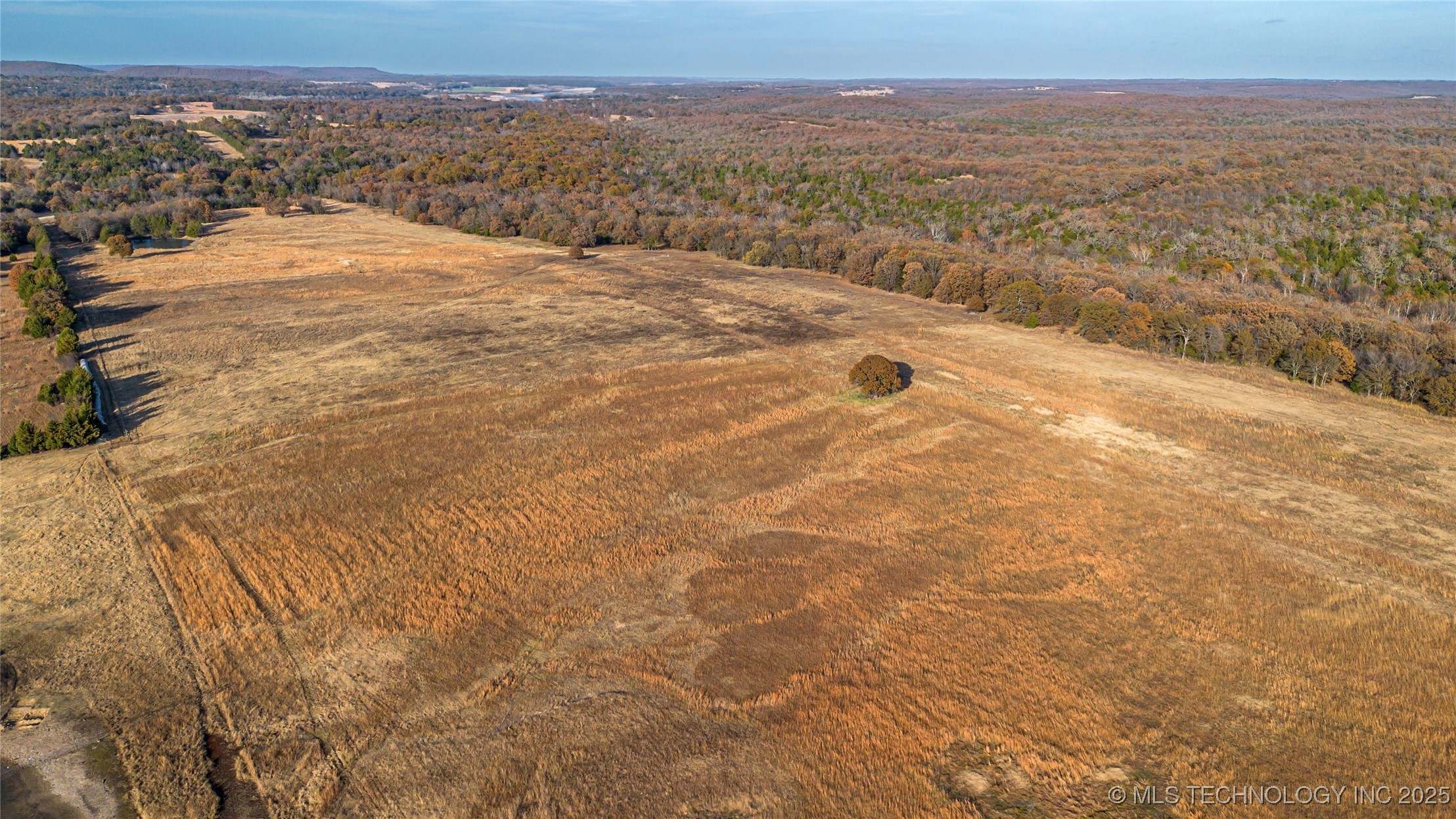 Diagonal Road Property Photo 3